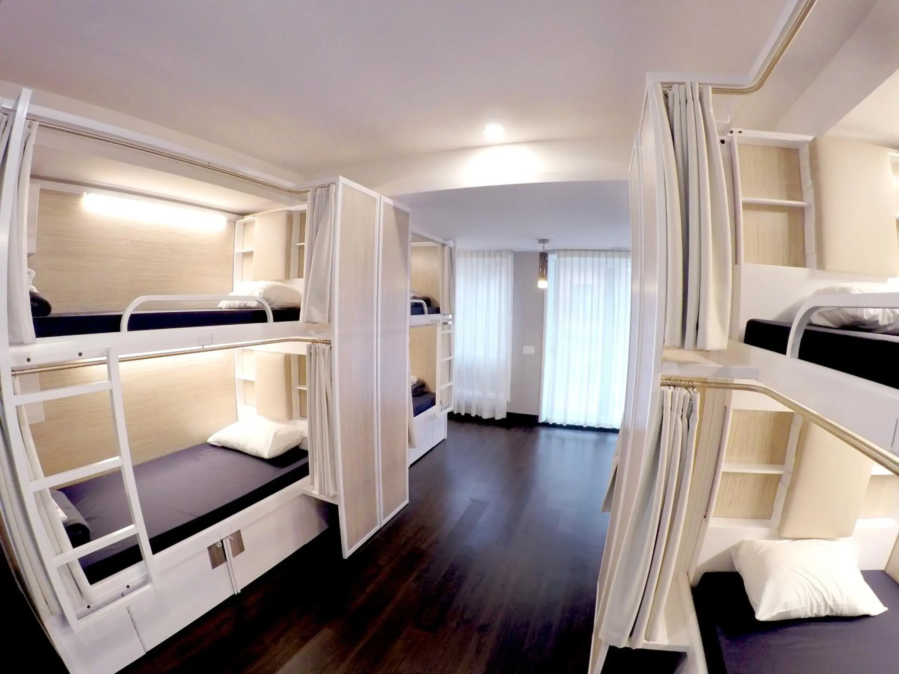 Bed in 8-Bed Mixed Dormitory Room in M Montreal Hostel Bed in 8-Bed Mixed Dormitory Room in M Montreal Hostel