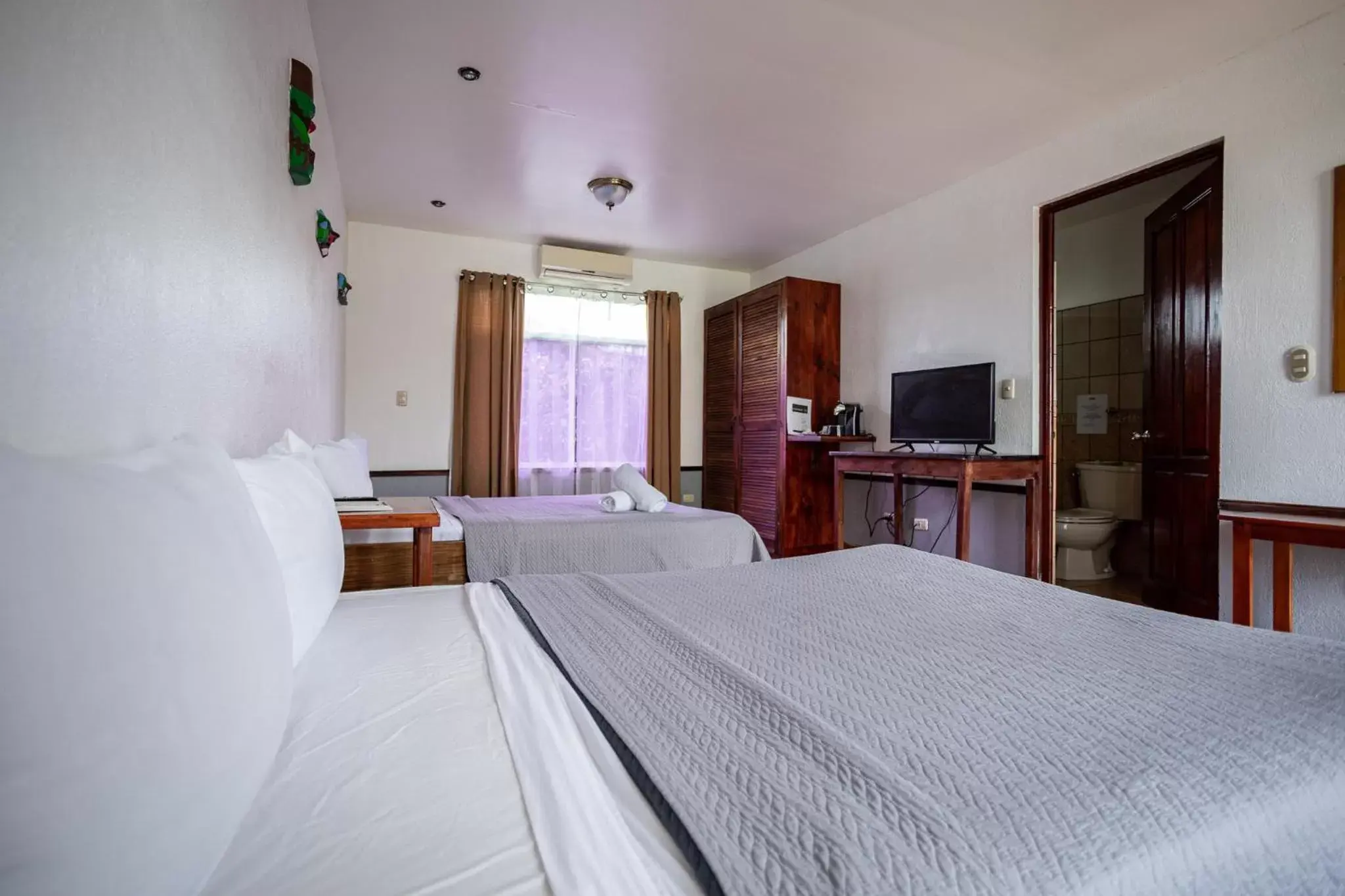 Standard Double Room in Hotel El Rancho Standard Double Room in Hotel El Rancho