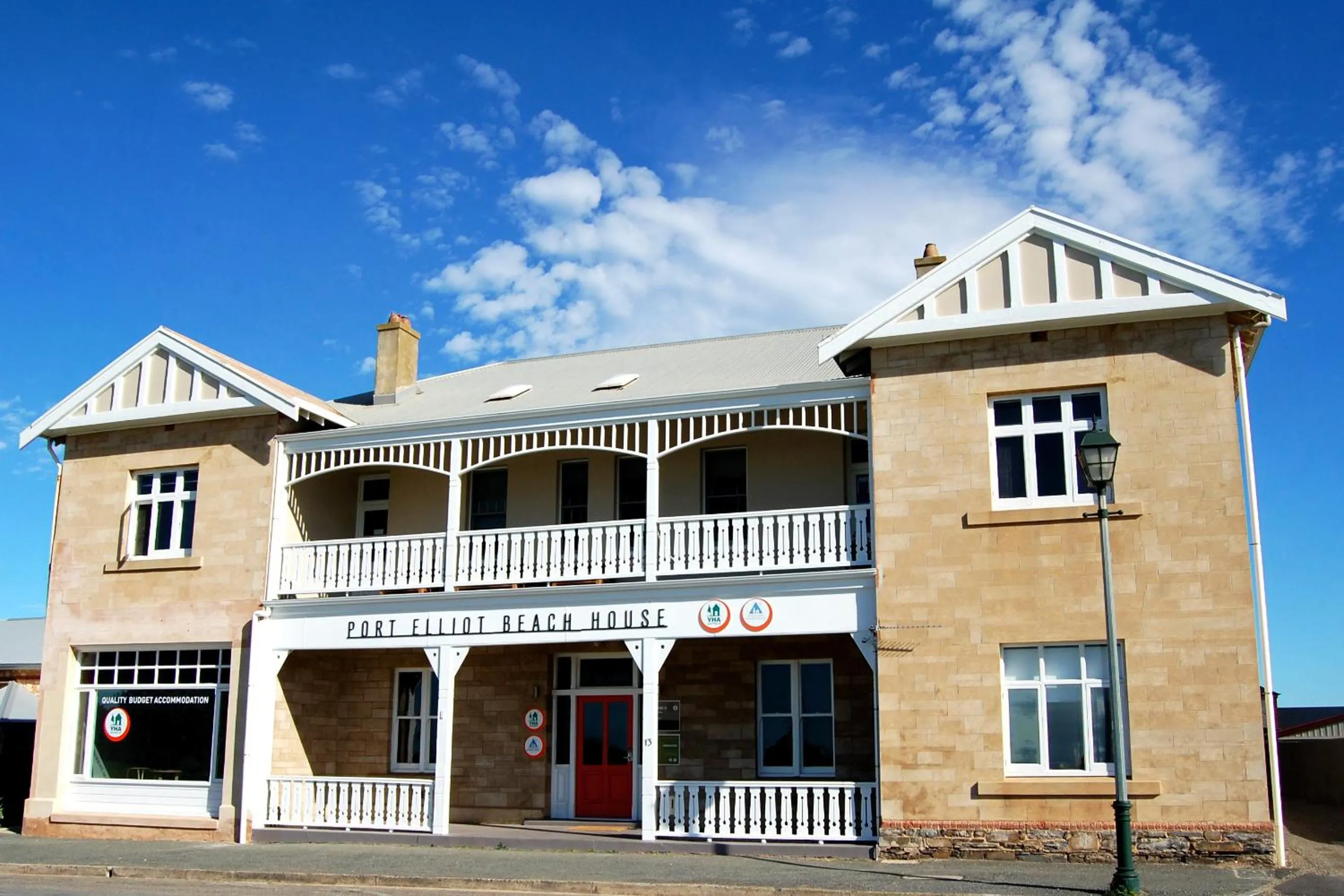 Facade/entrance in YHA Port Elliot Beach House
