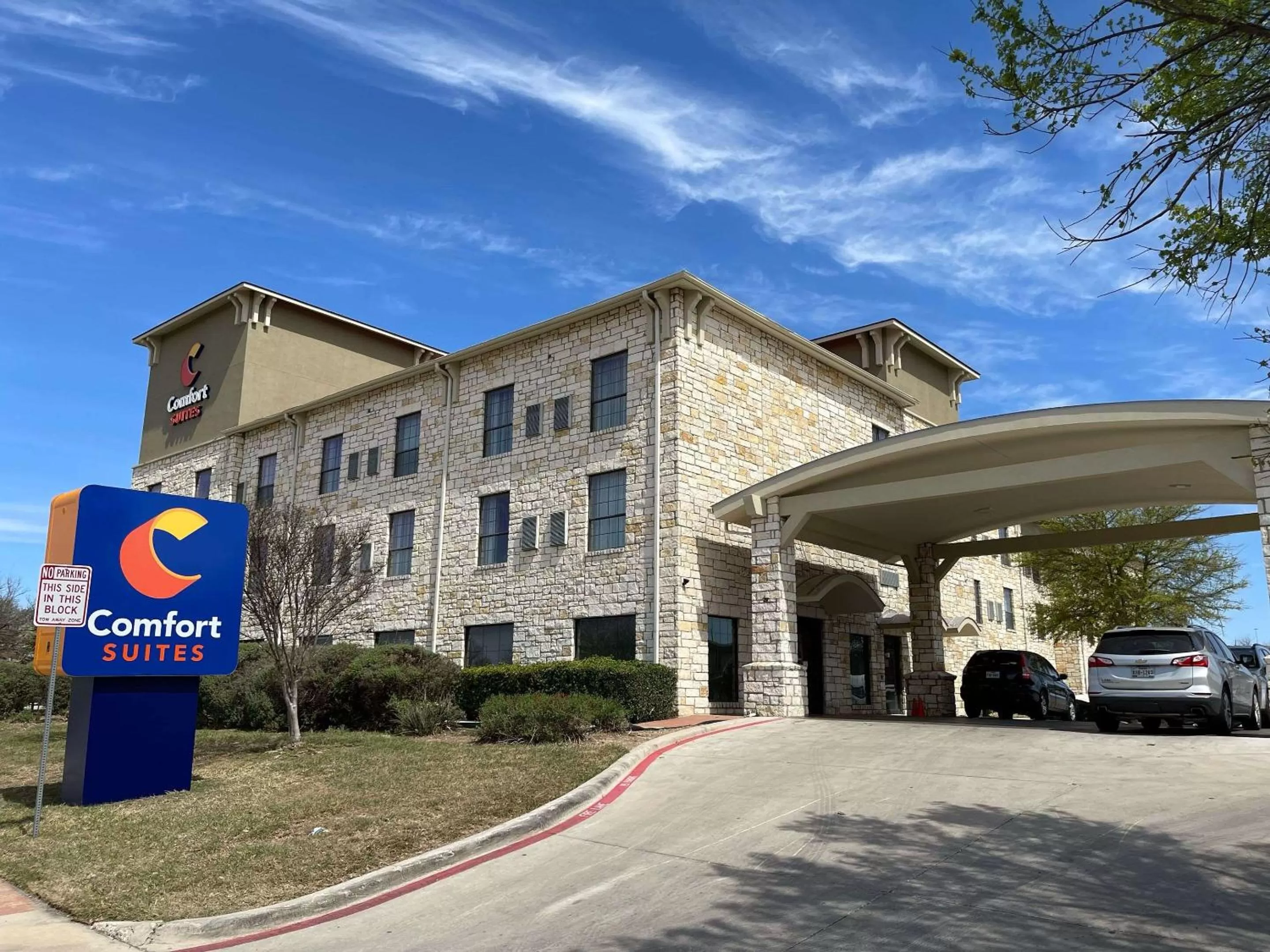 Property building in Comfort Suites San Antonio Near Seaworld