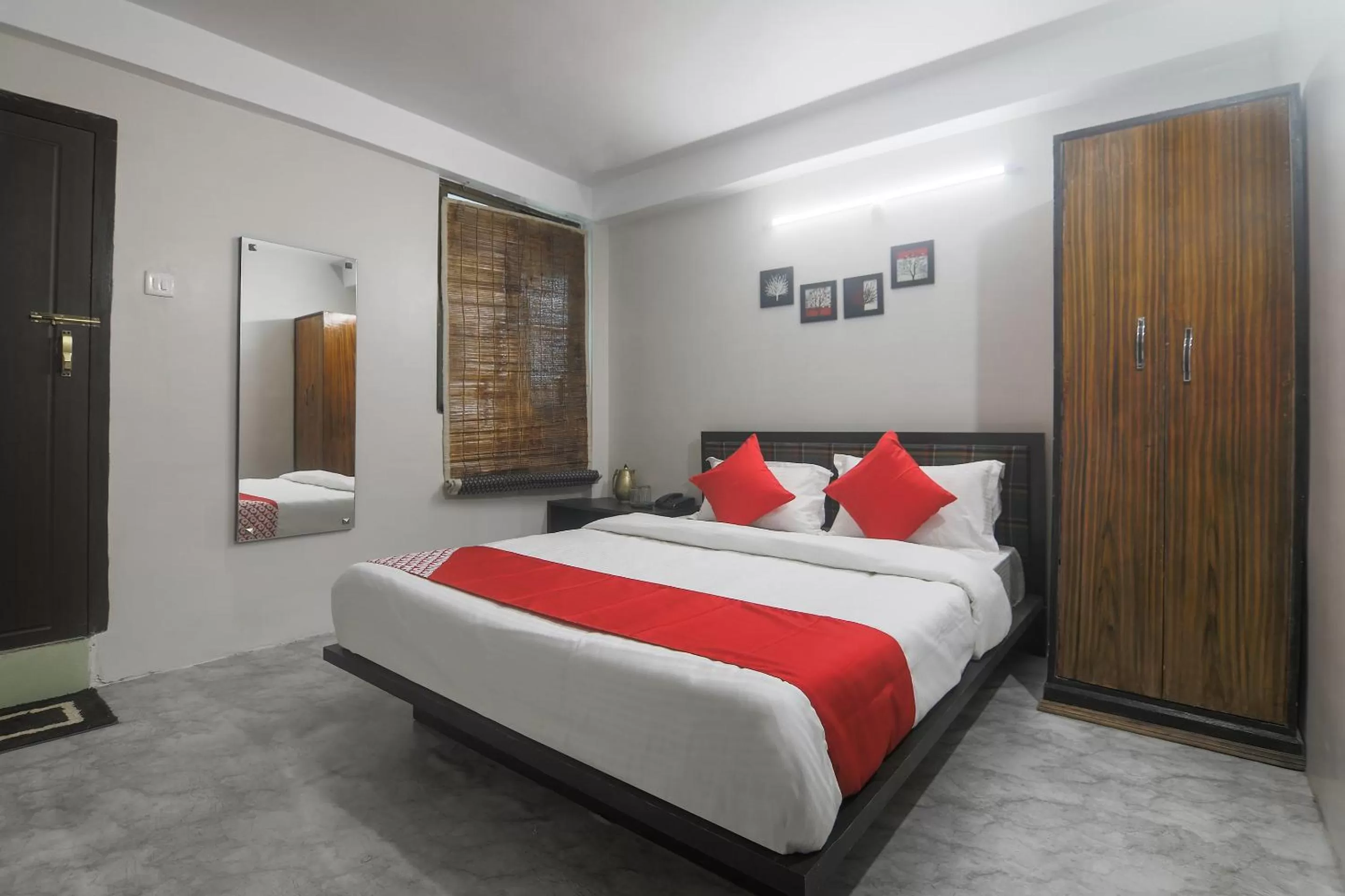 Standard Double Room in Super Collection O Police Bazar Shillong Formerly Pillars House