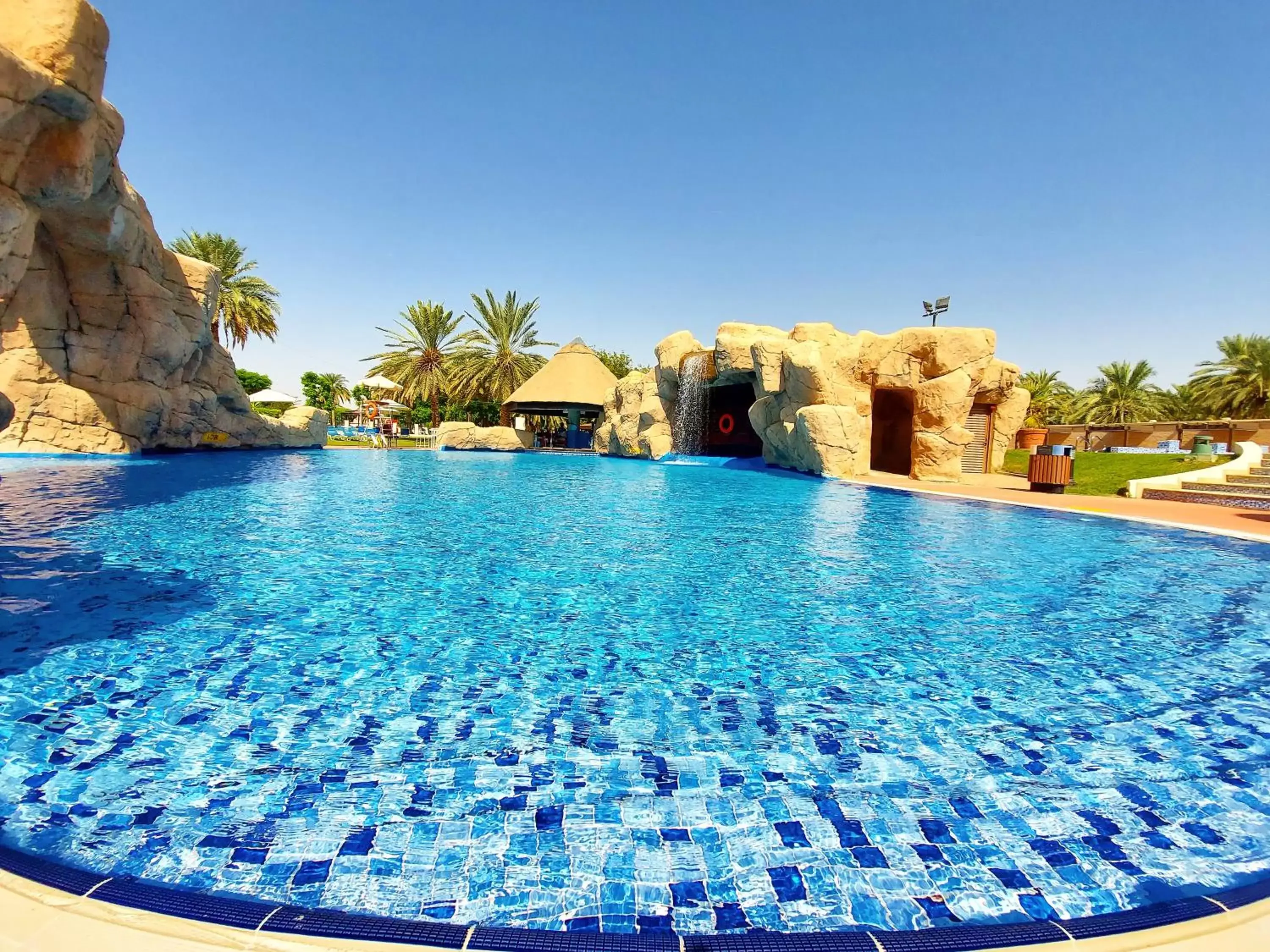 Oasis Deluxe Twin Room with Pool View - 20% discount on F&B and 30% discount on Spa in Danat Al Ain Resort Oasis Deluxe Twin Room with Pool View - 20% discount on F&B and 30% discount on Spa in Danat Al Ain Resort