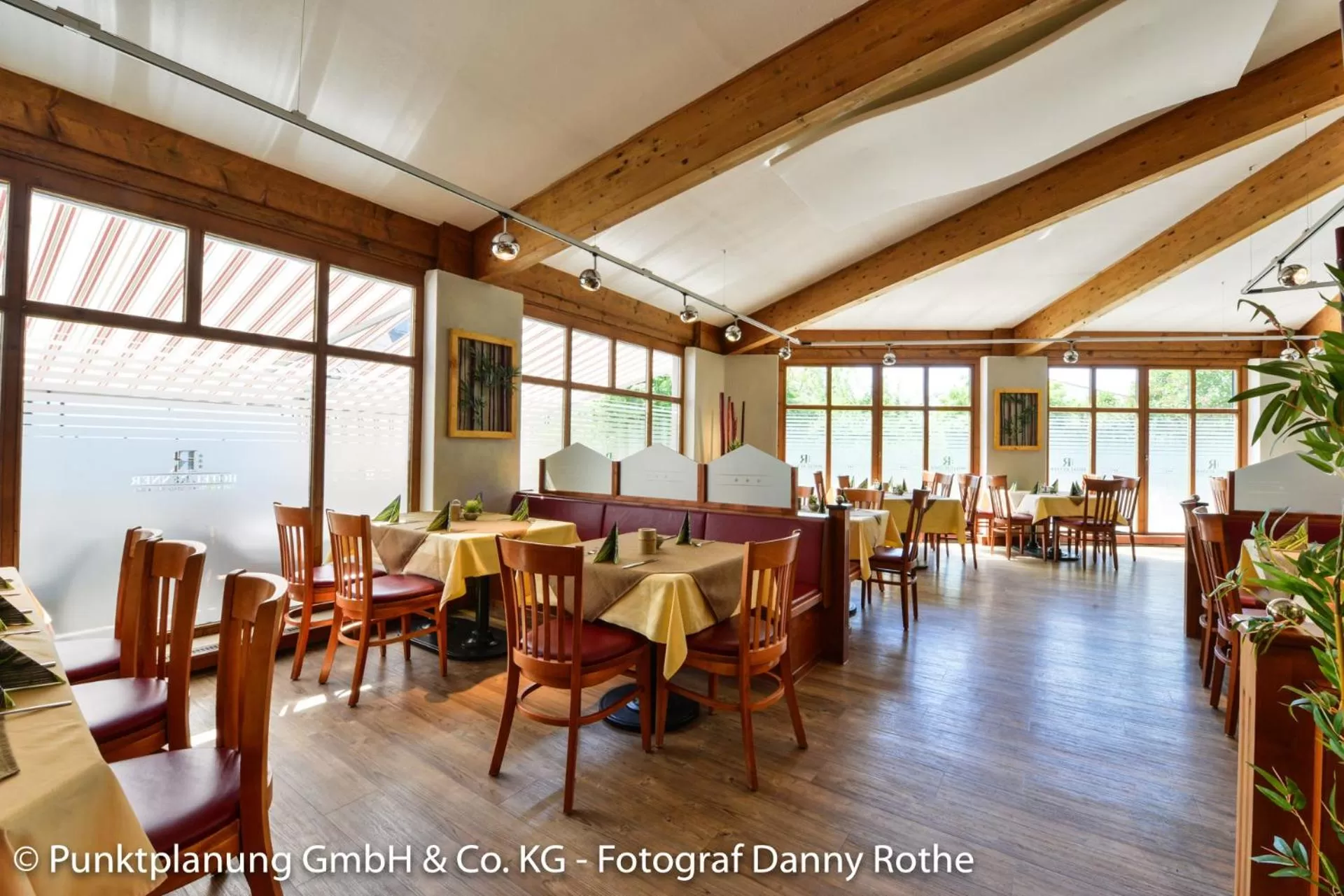 Restaurant/places to eat in Hotel-Renner