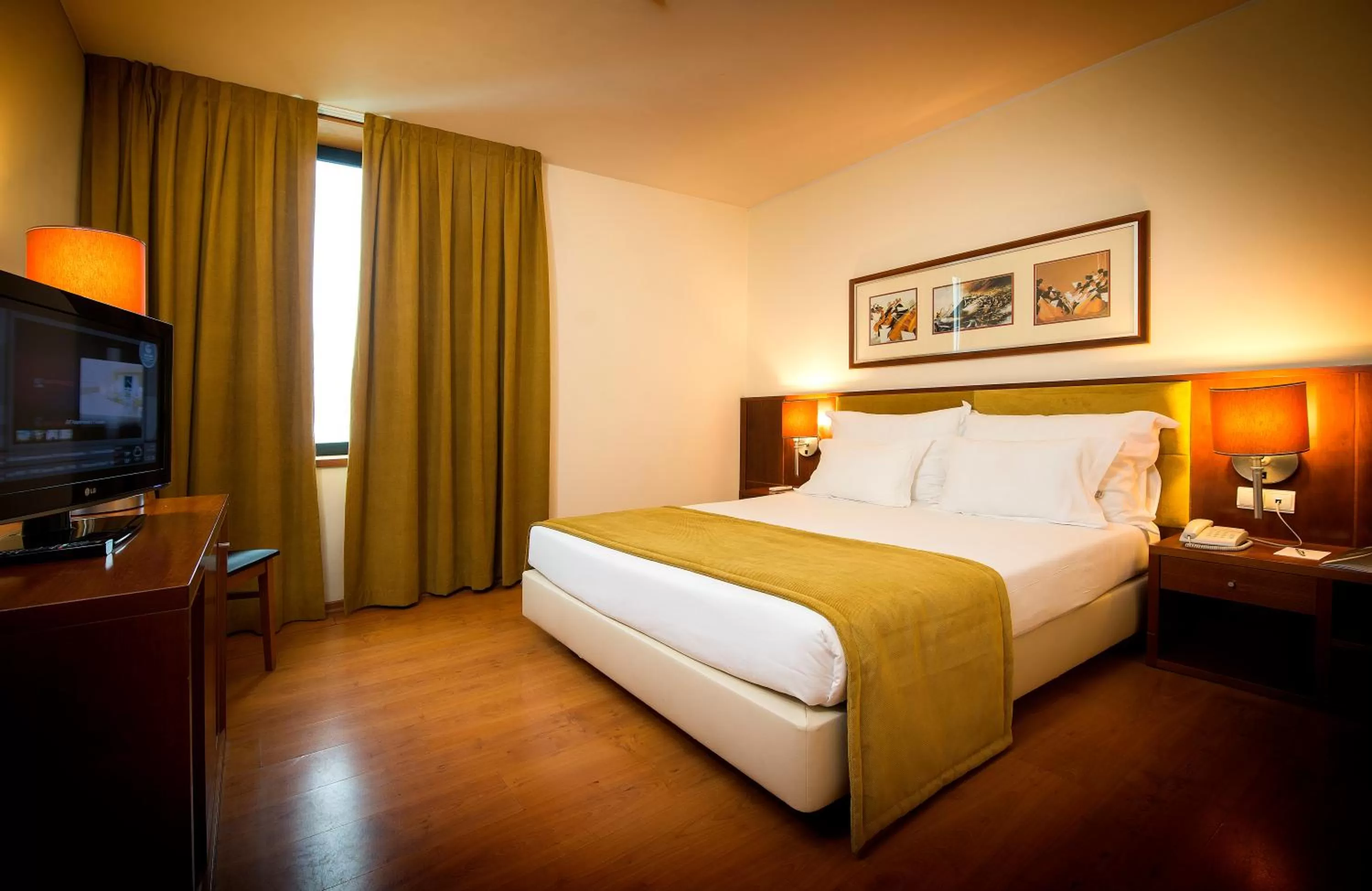 Bed in Vila Gale Opera