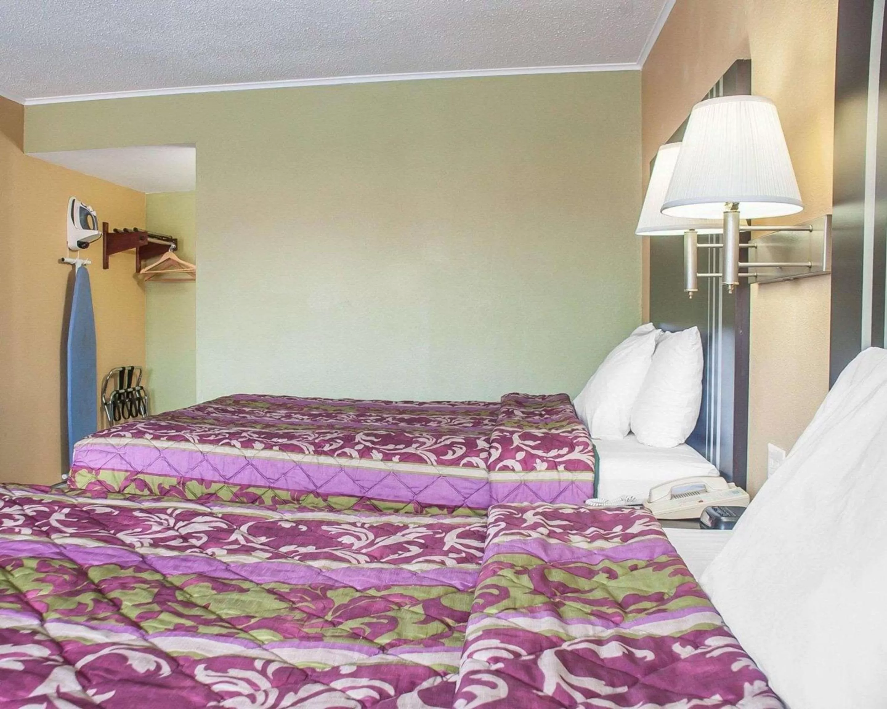 Photo of the whole room in Amherst Inn & Suites