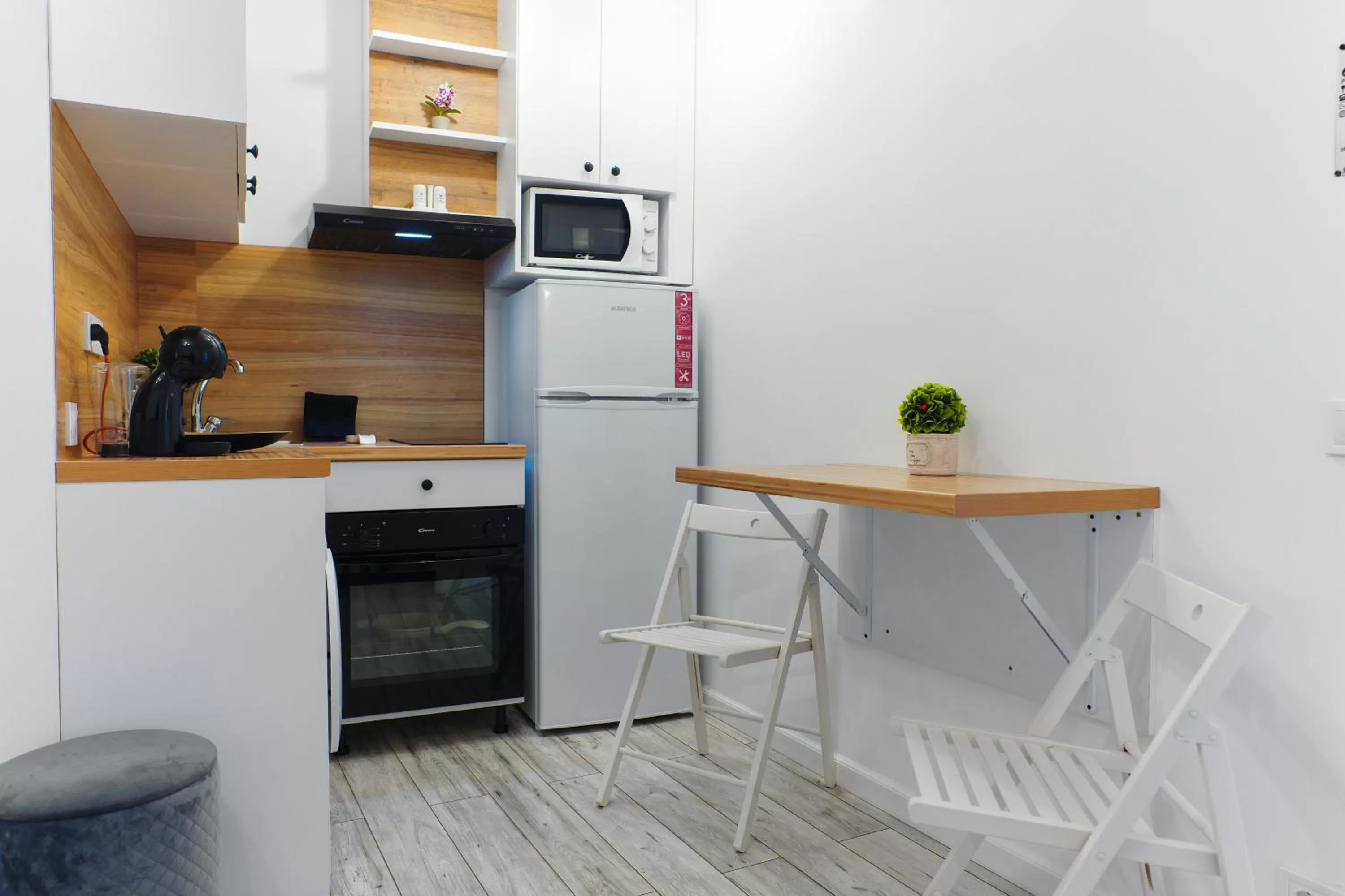 Kitchen/Kitchenette in Bella House