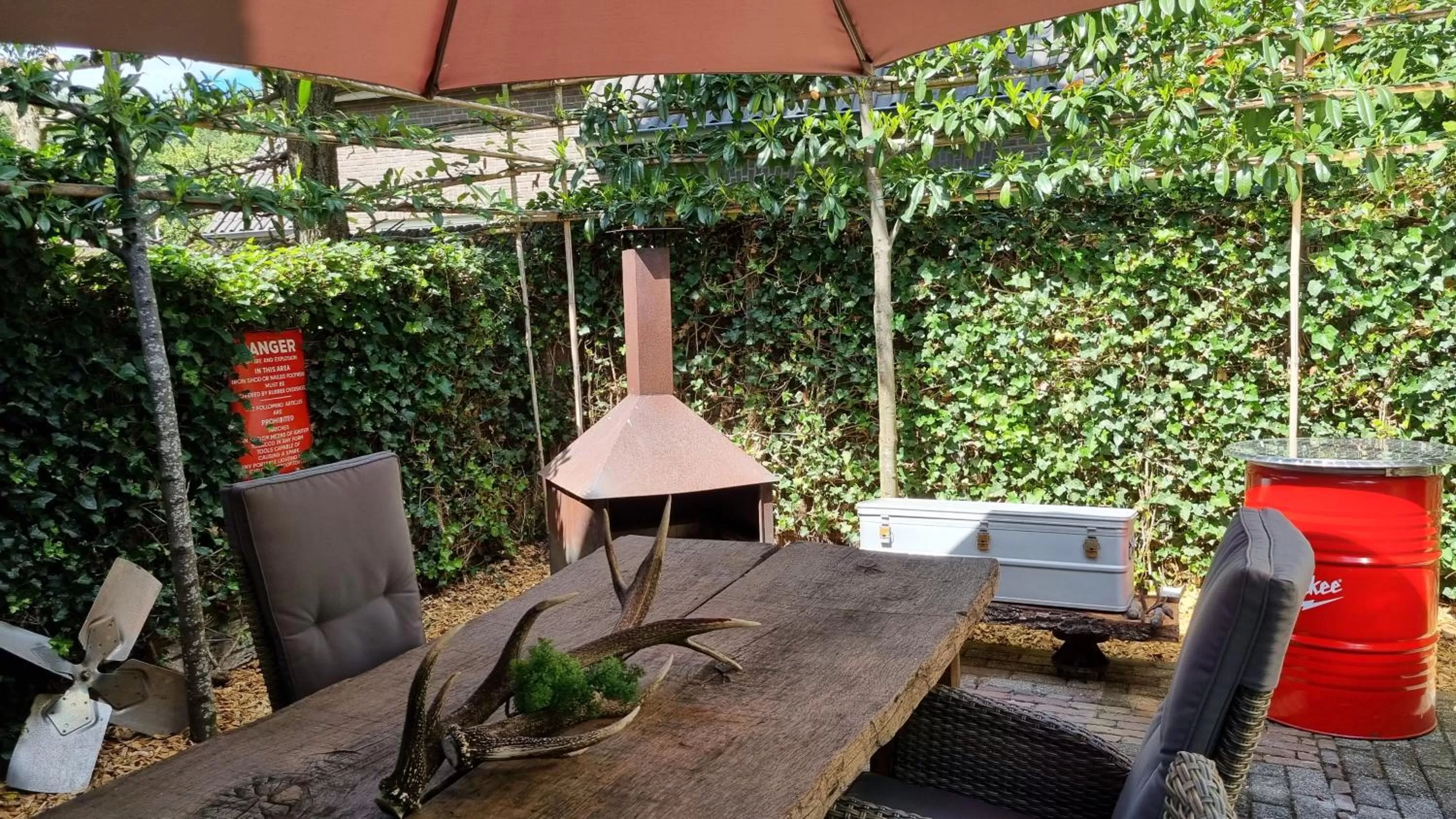 Garden, BBQ Facilities in AirstreamNB