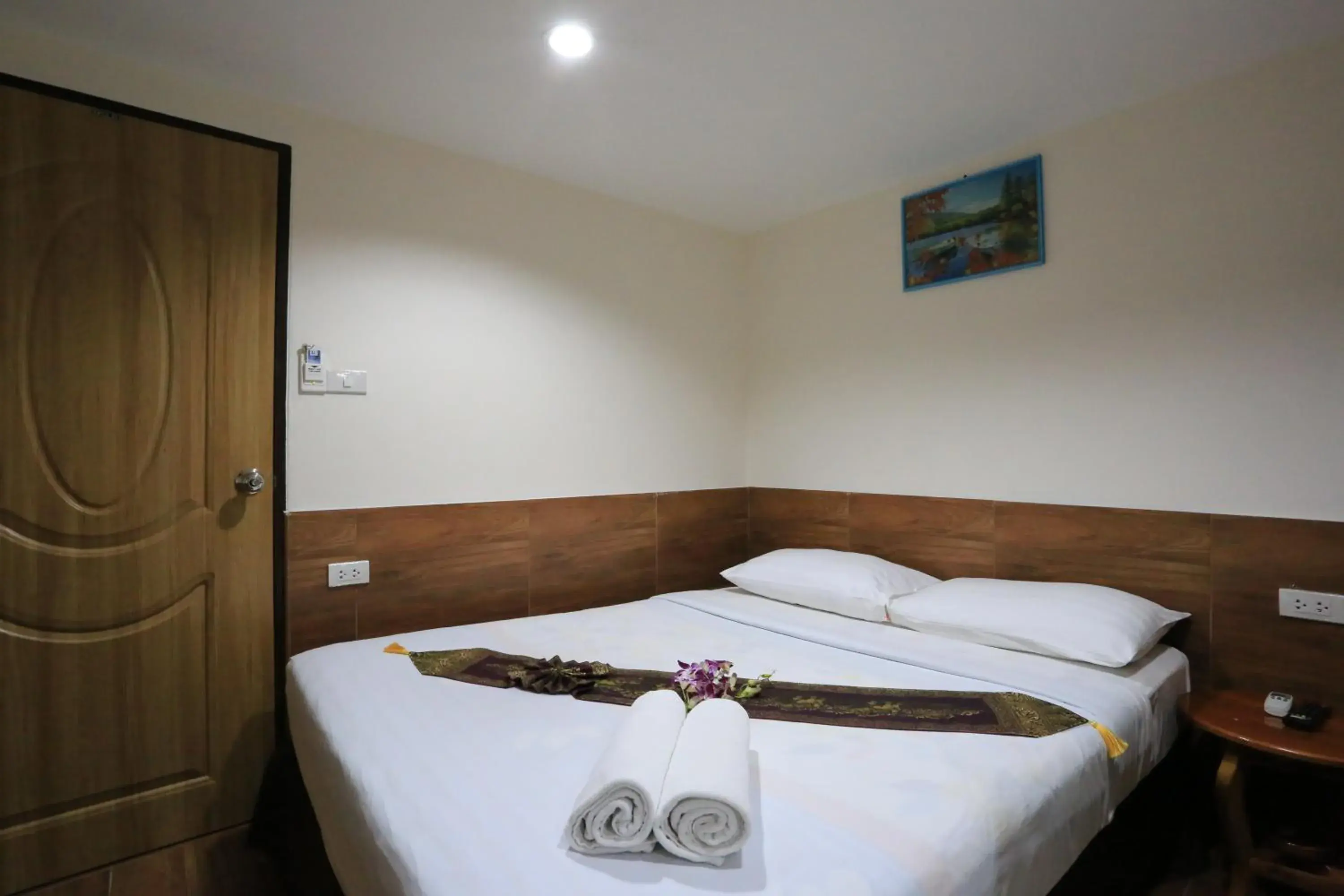 Budget Double Room in The Siam Guest House - SHA Extra Plus Budget Double Room in The Siam Guest House - SHA Extra Plus