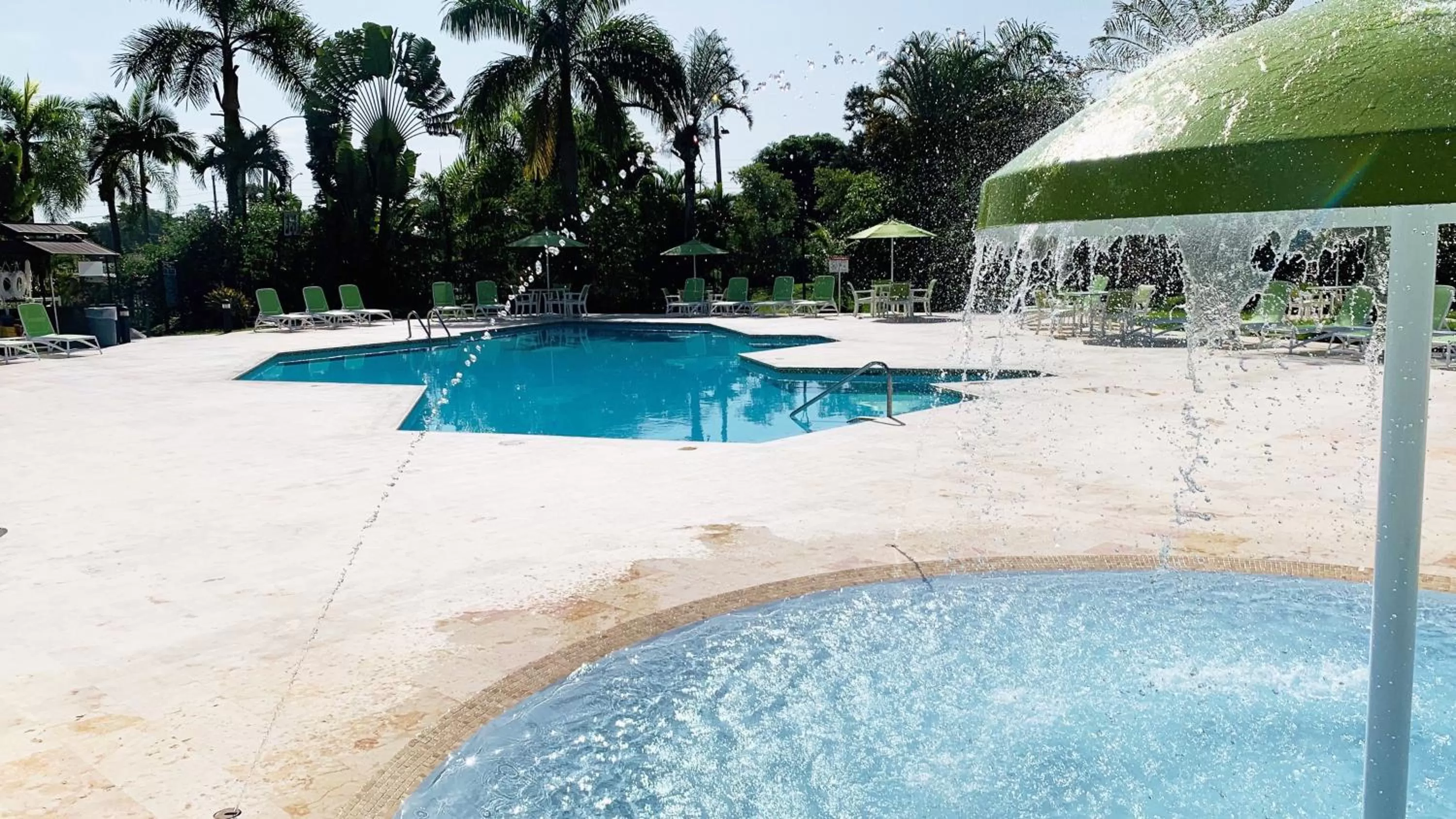 Swimming pool in Holiday Inn Mayaguez & Tropical Casino by IHG
