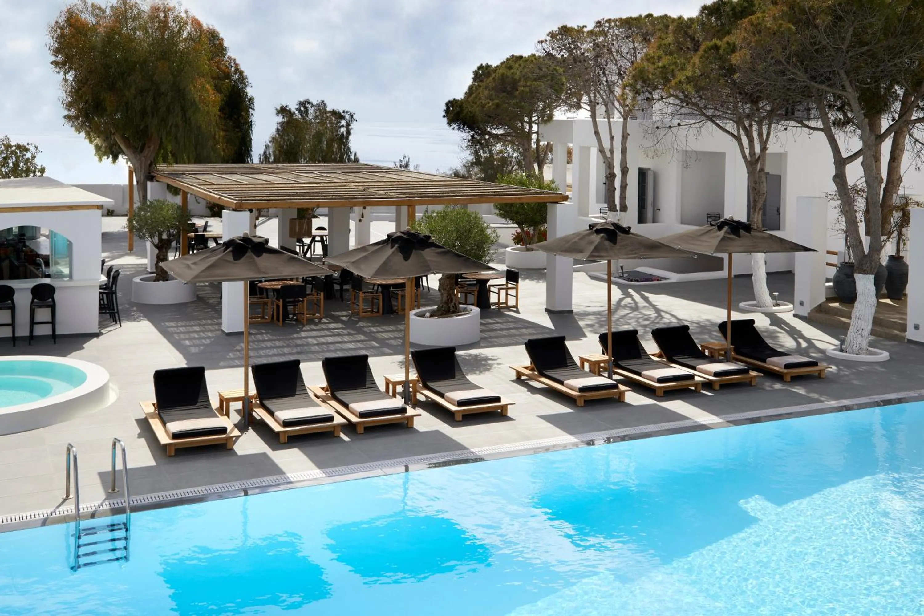 Swimming pool in Kalisti Hotel & Suites