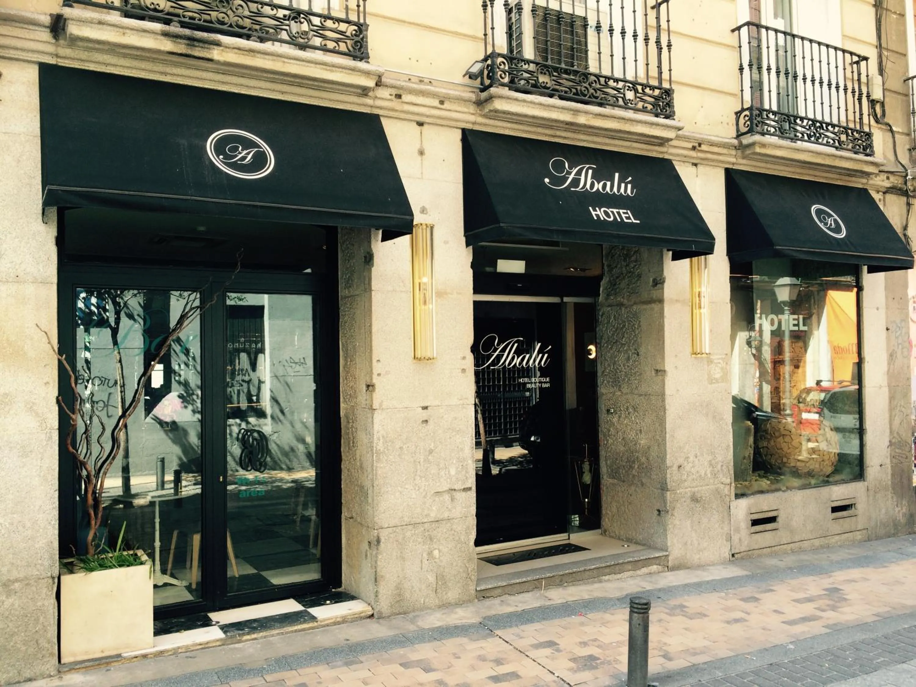 Facade/entrance in Abalú Collection Boutique Gran Via