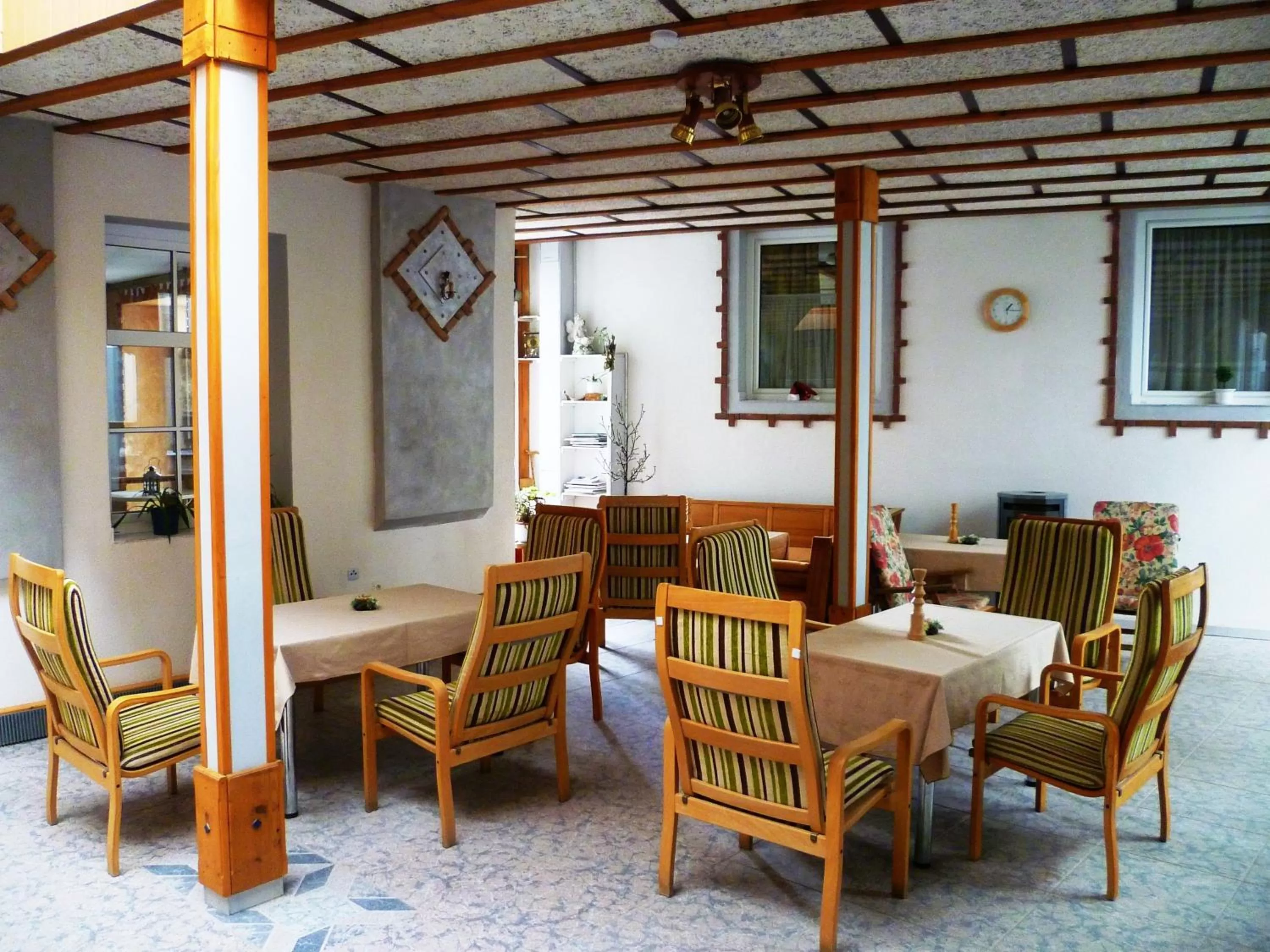 Area and facilities, Restaurant/Places to Eat in Hotel Koruna