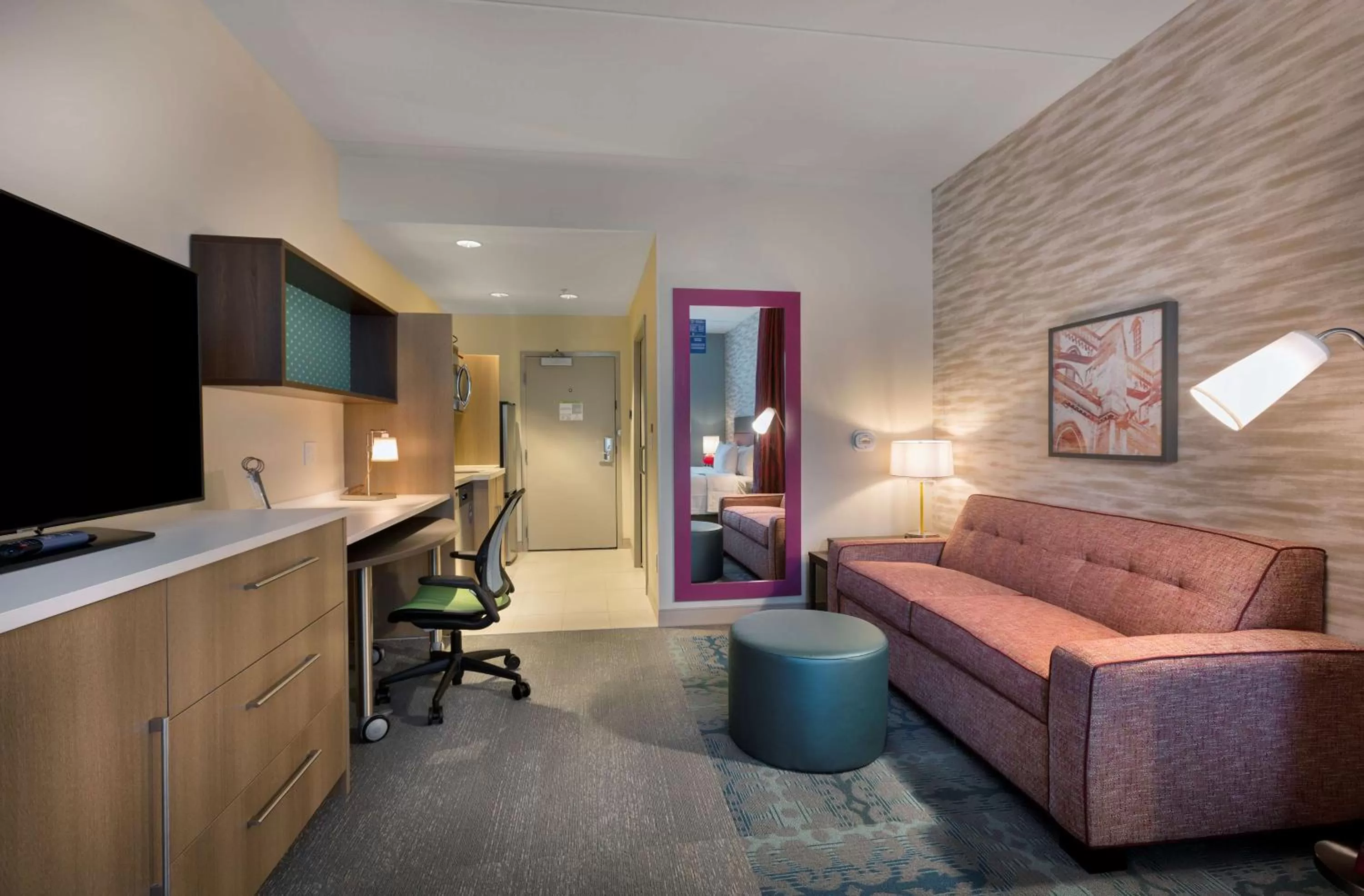 Living room in Home2 Suites By Hilton Charlotte Belmont, Nc