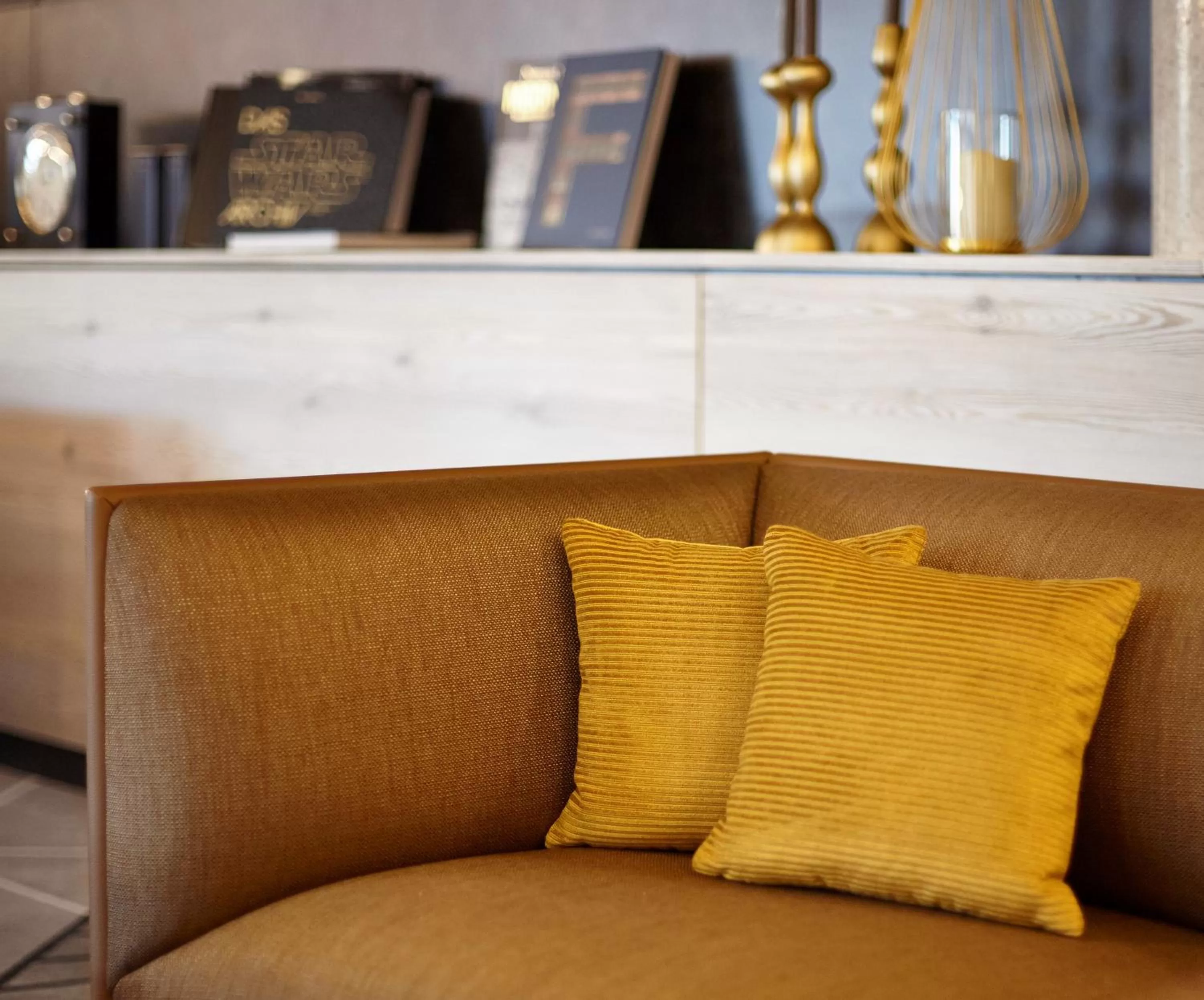 Seating area in Holiday Inn - the niu, Air Frankfurt Messe by IHG