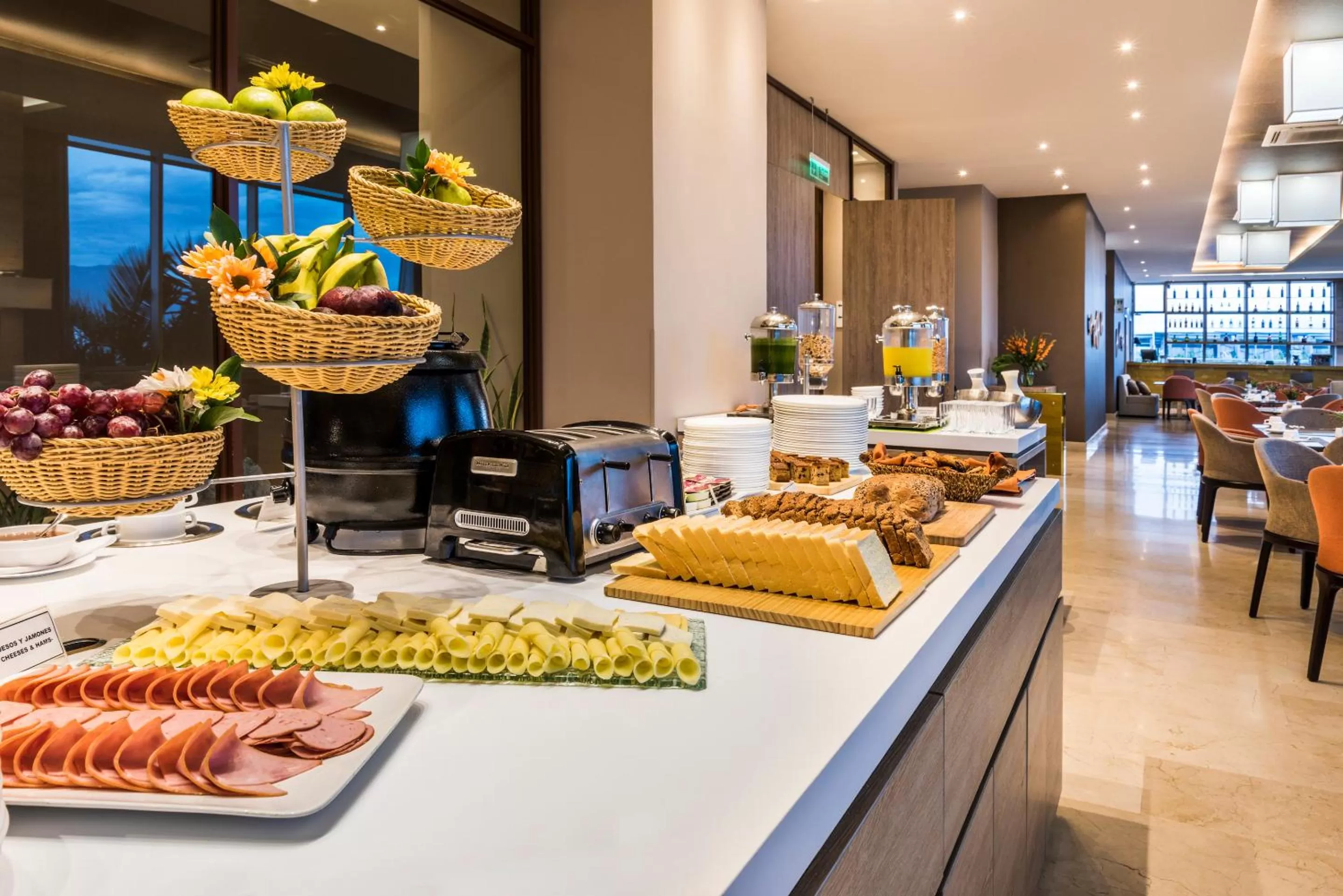 Food in Holiday Inn Cúcuta by IHG