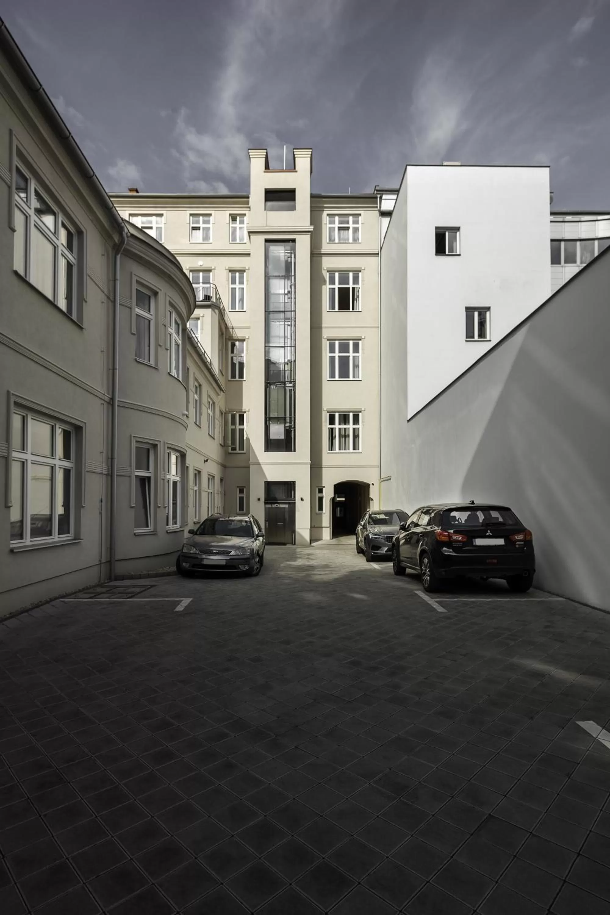 Property building in Elizabeth Suites