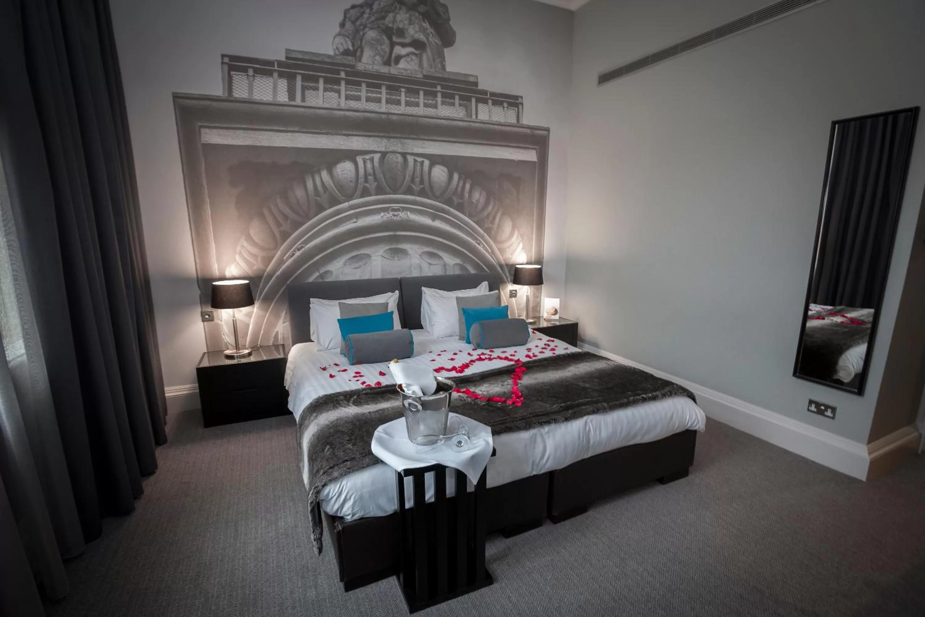 Bed in Grey Street Hotel