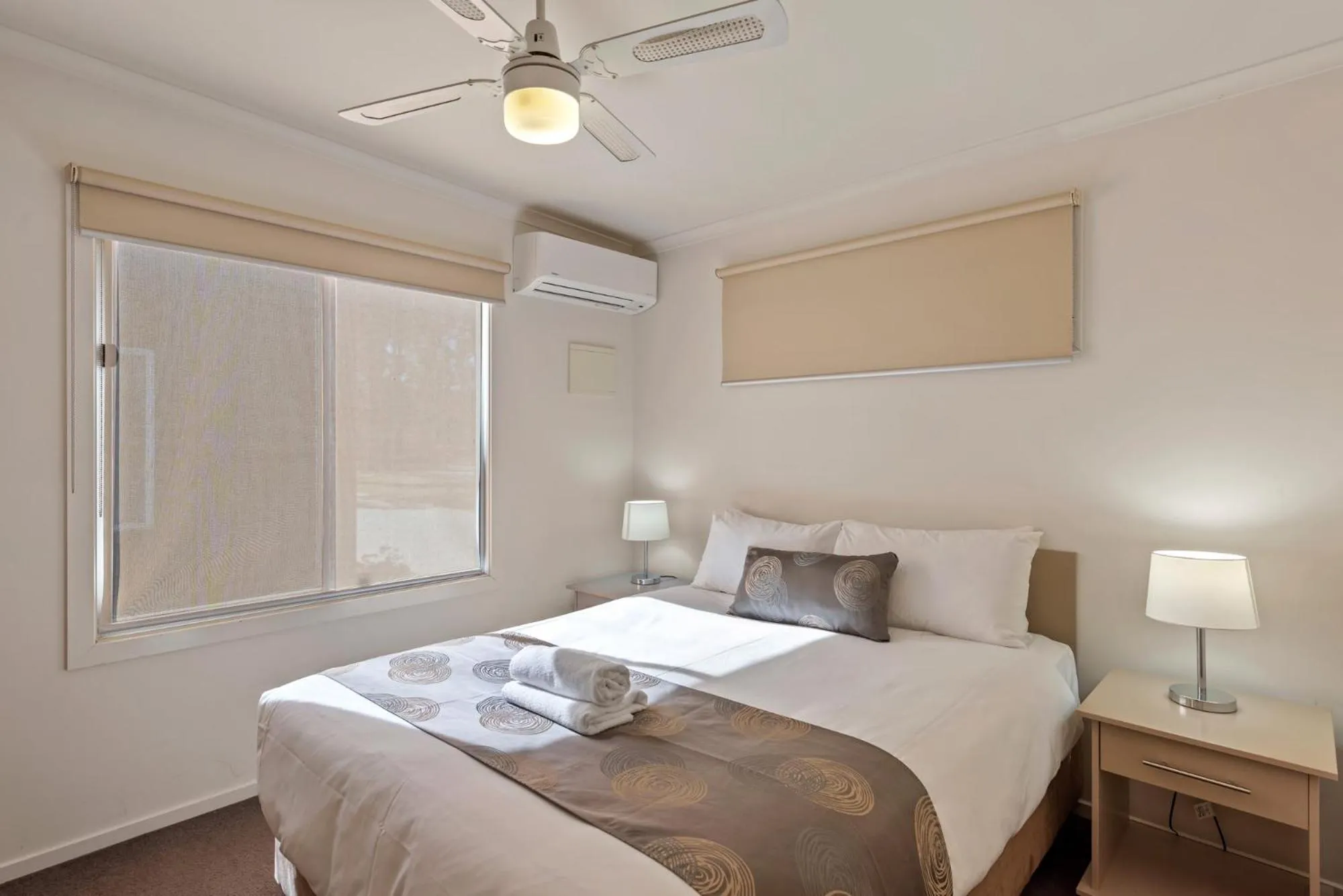 Bedroom, Bed in Discovery Parks - Maidens Inn Moama