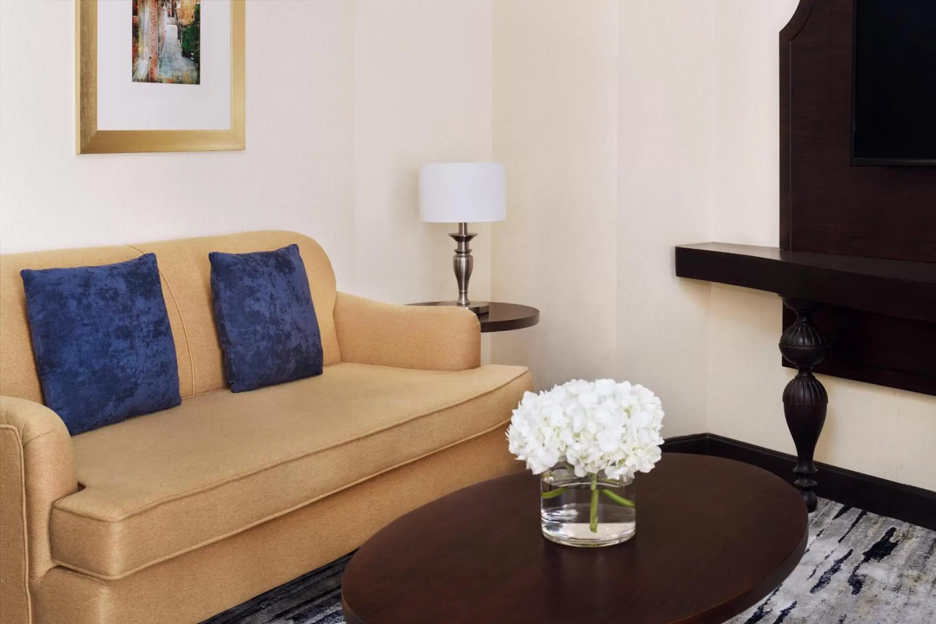 Junior King Suite with Living Area and Balcony - Non-Smoking in Crowne Plaza Riyadh Al Waha by IHG Junior King Suite with Living Area and Balcony - Non-Smoking in Crowne Plaza Riyadh Al Waha by IHG