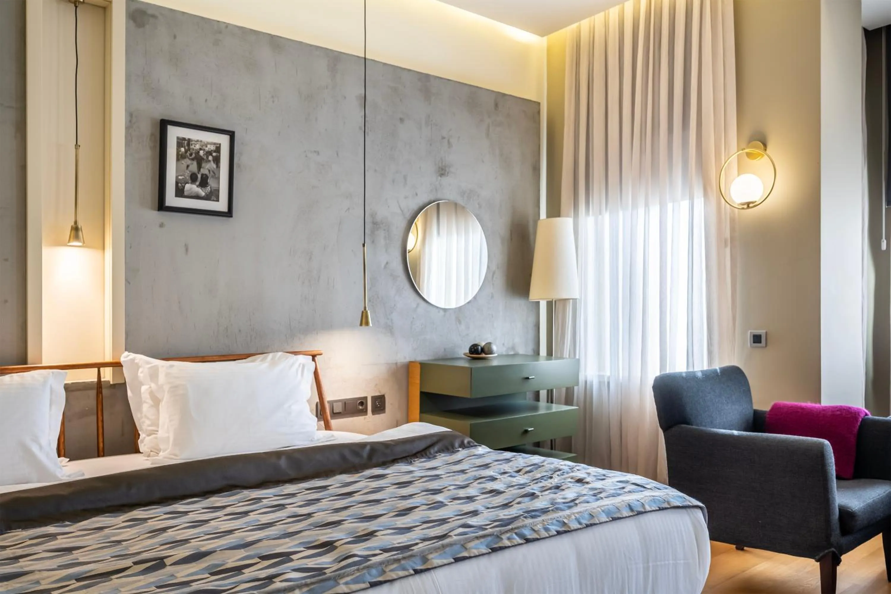 Decorative detail, Bed in Ansen Hotel and Suites