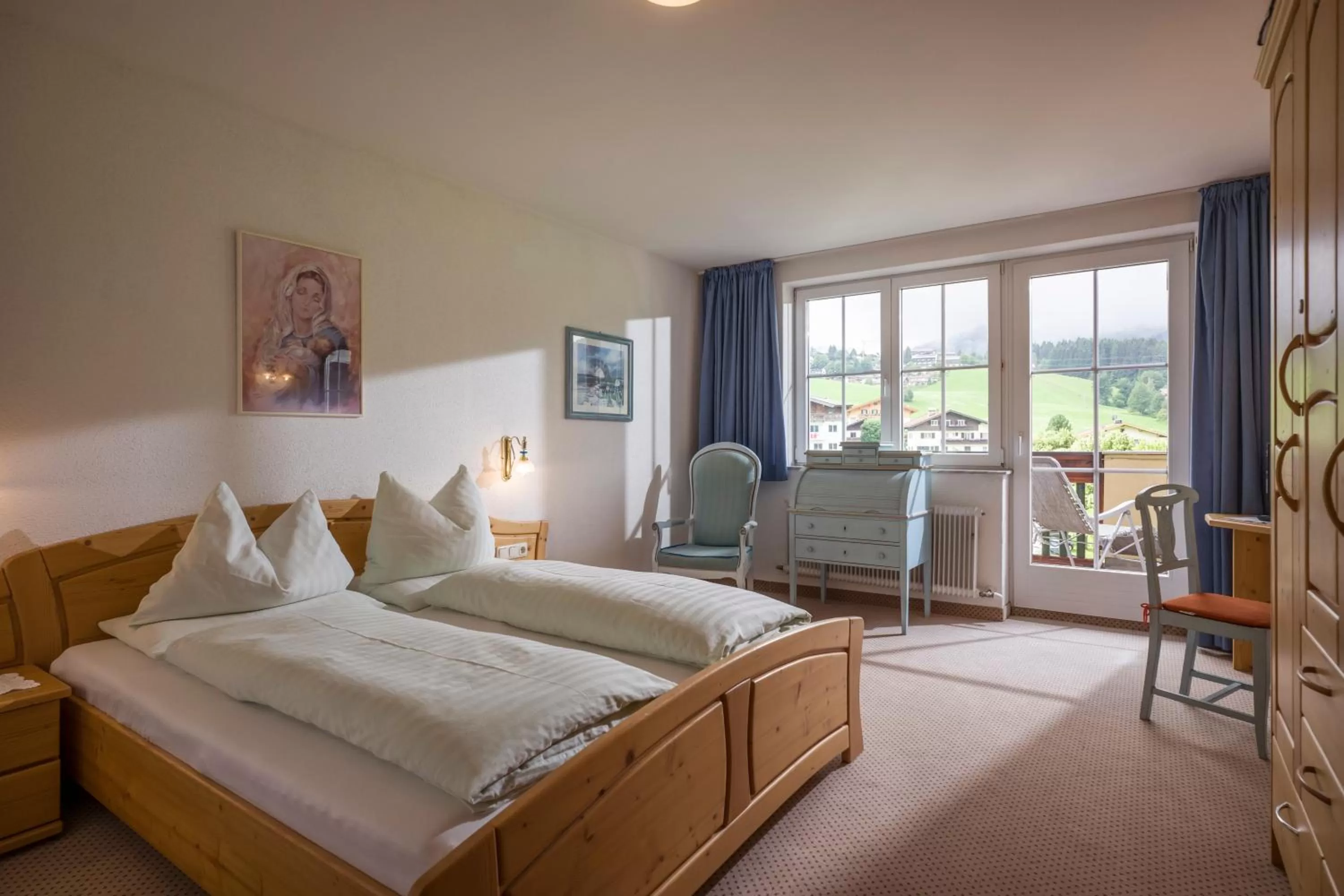 Photo of the whole room in Apparthotel Tom Sojer