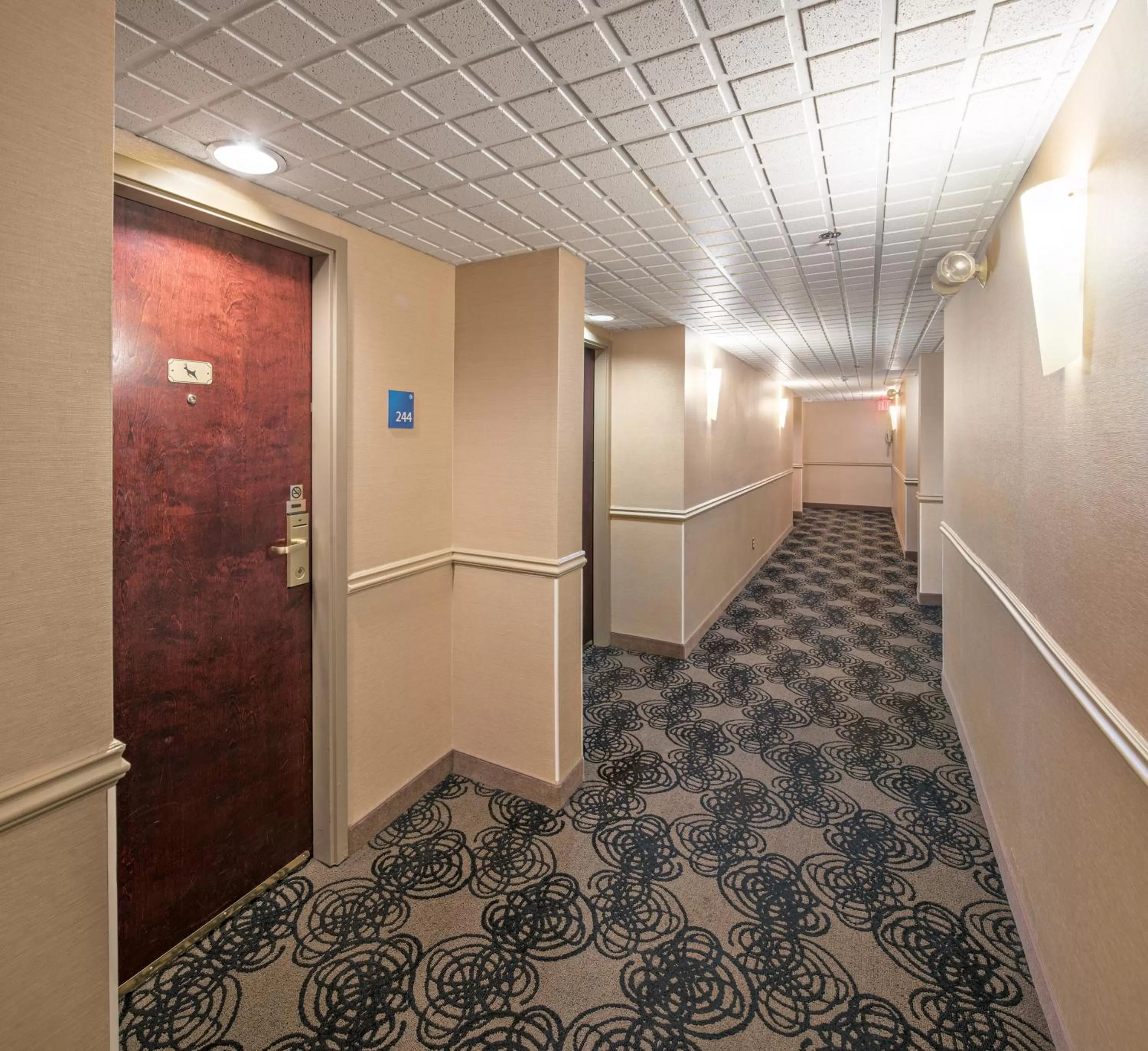 Lobby or reception in Holiday Inn Express Red Deer by IHG