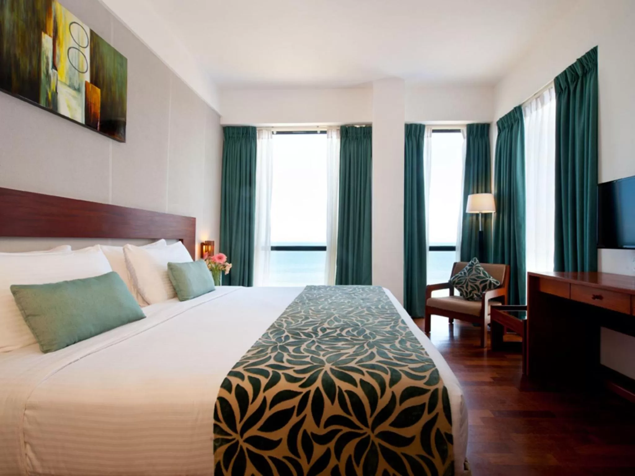Bedroom, Bed in The Ocean Colombo - Guaranteed Sea View Rooms