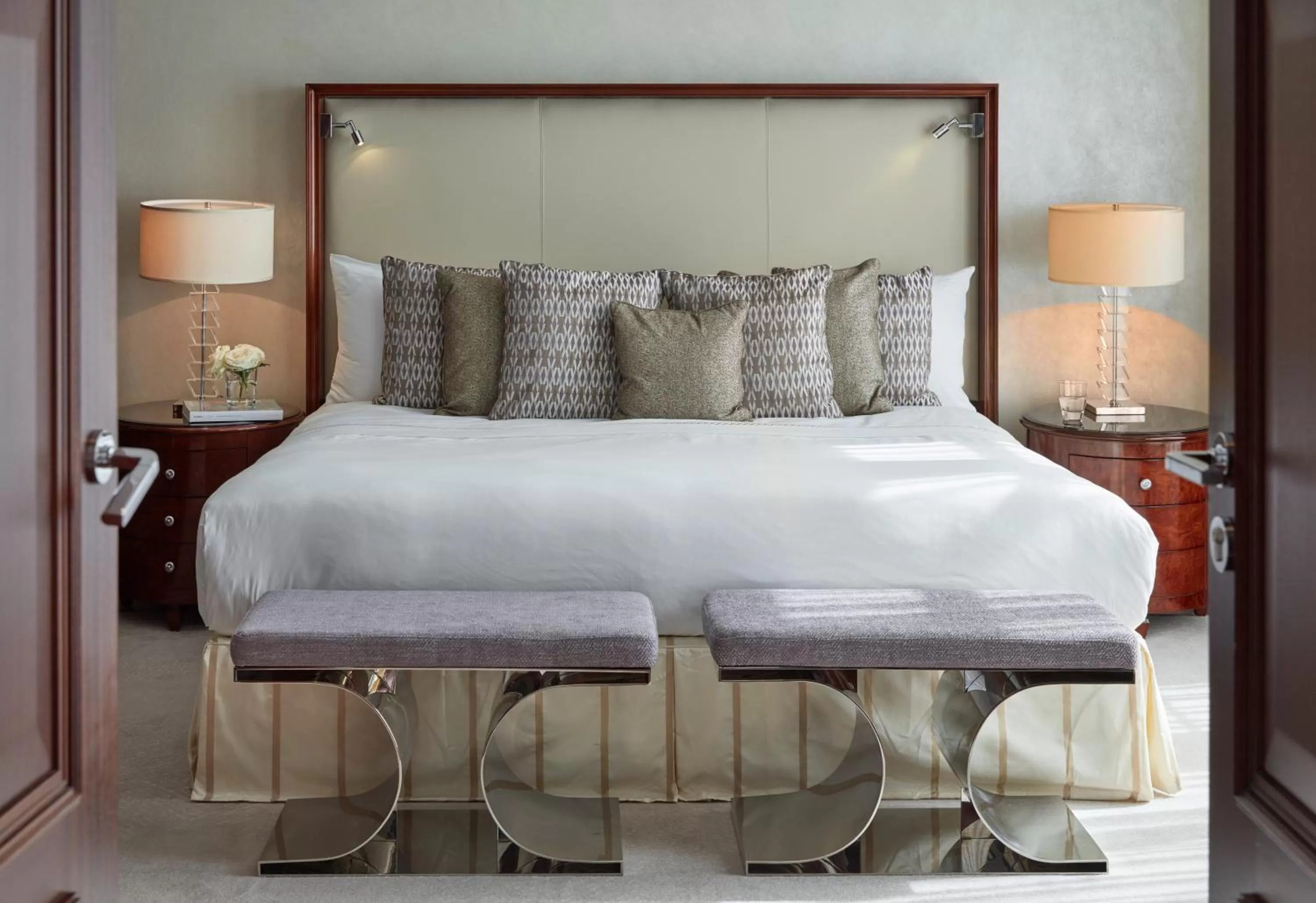 Bed in Breidenbacher Hof, Best Hotel of the Year 2026 - Die 101 Besten