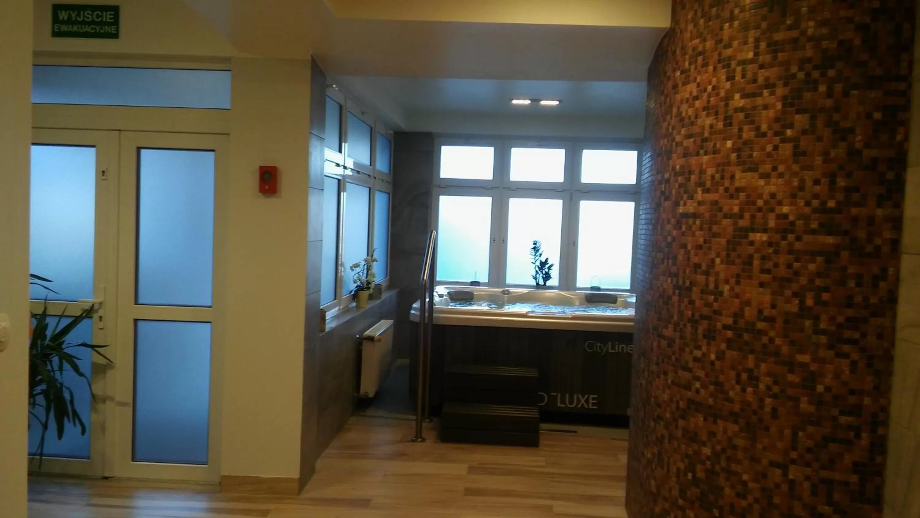 Spa and wellness centre/facilities, Kitchen/Kitchenette in Ośrodek Konferencyjno-Wypoczynkowy "Krucze Skały" w Karpaczu