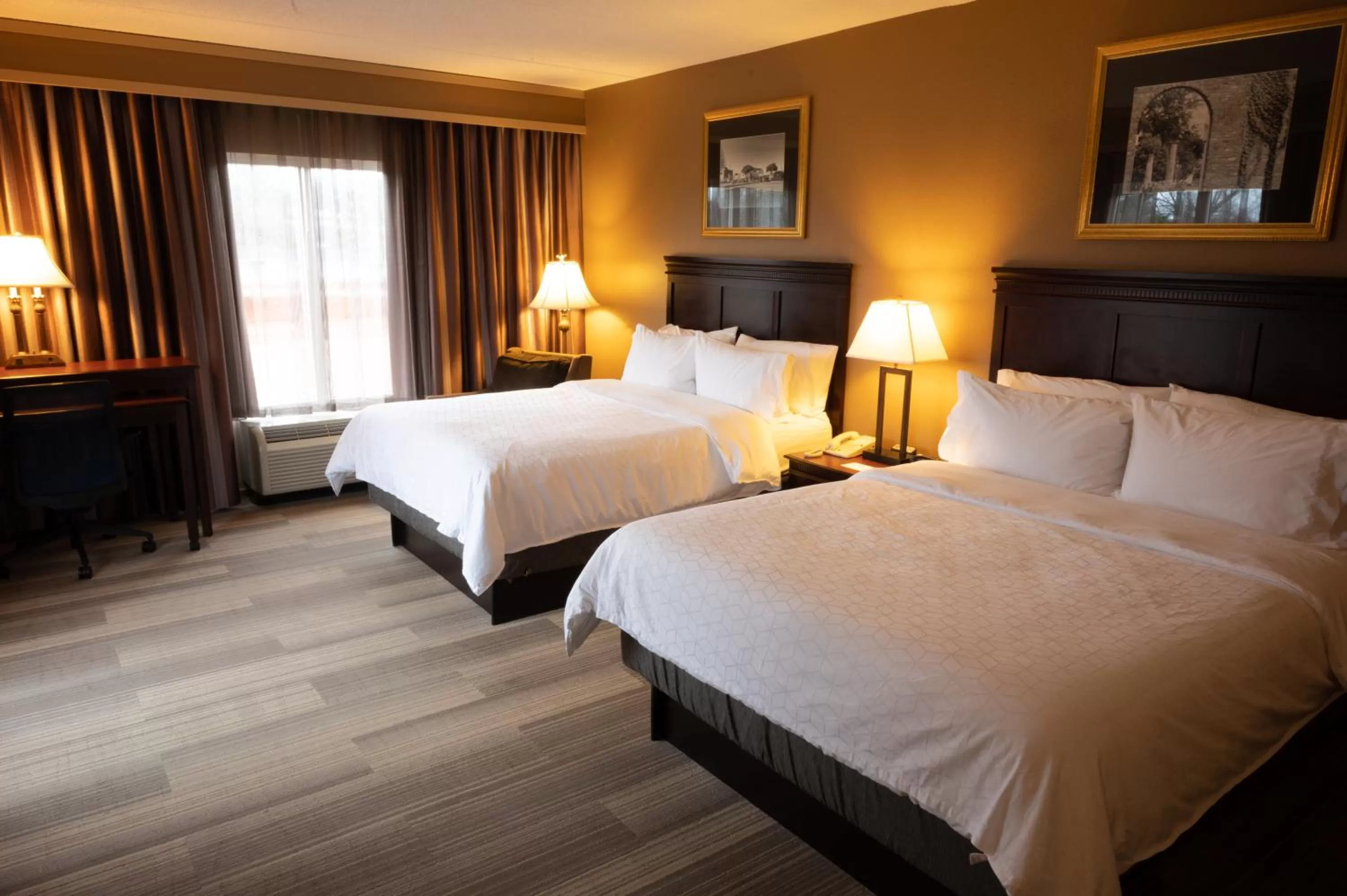 Double Room with Two Double Beds and Mobility Accessible Tub in Holiday Inn Express & Suites - Tuscaloosa-University, an IHG Hotel