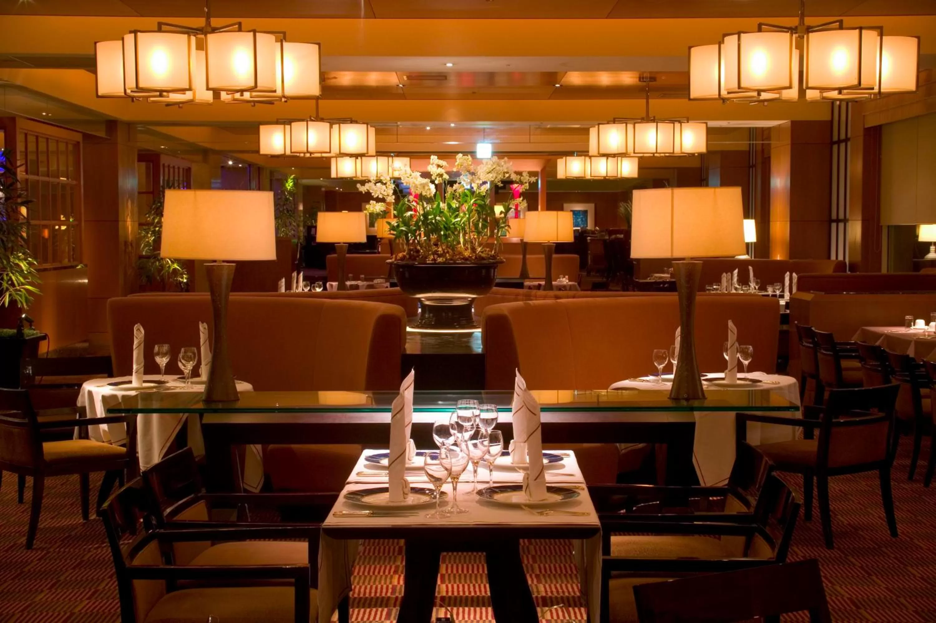 Restaurant/places to eat in Sheraton Miyako Hotel Osaka