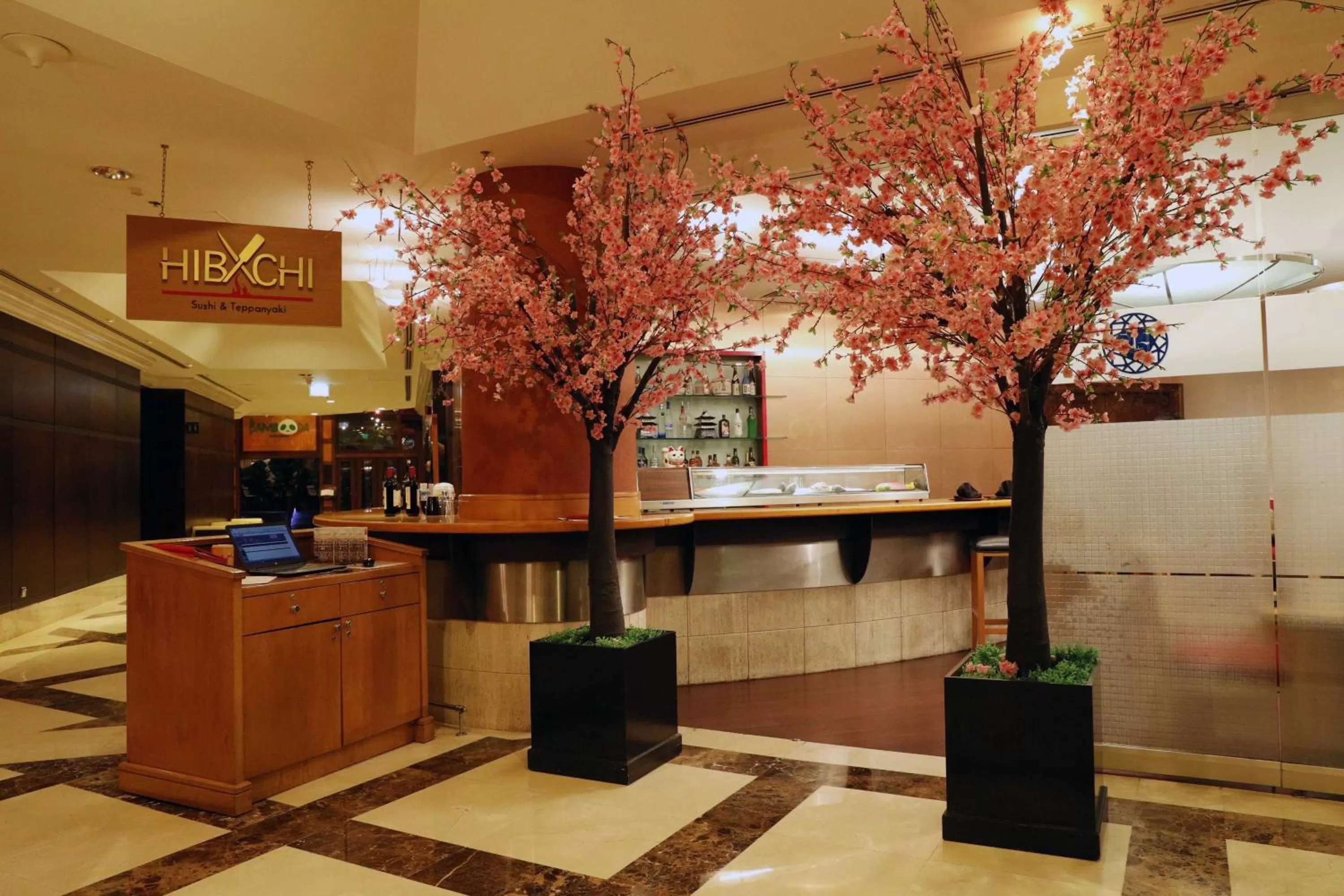 Restaurant/places to eat in Mövenpick Grand Al Bustan