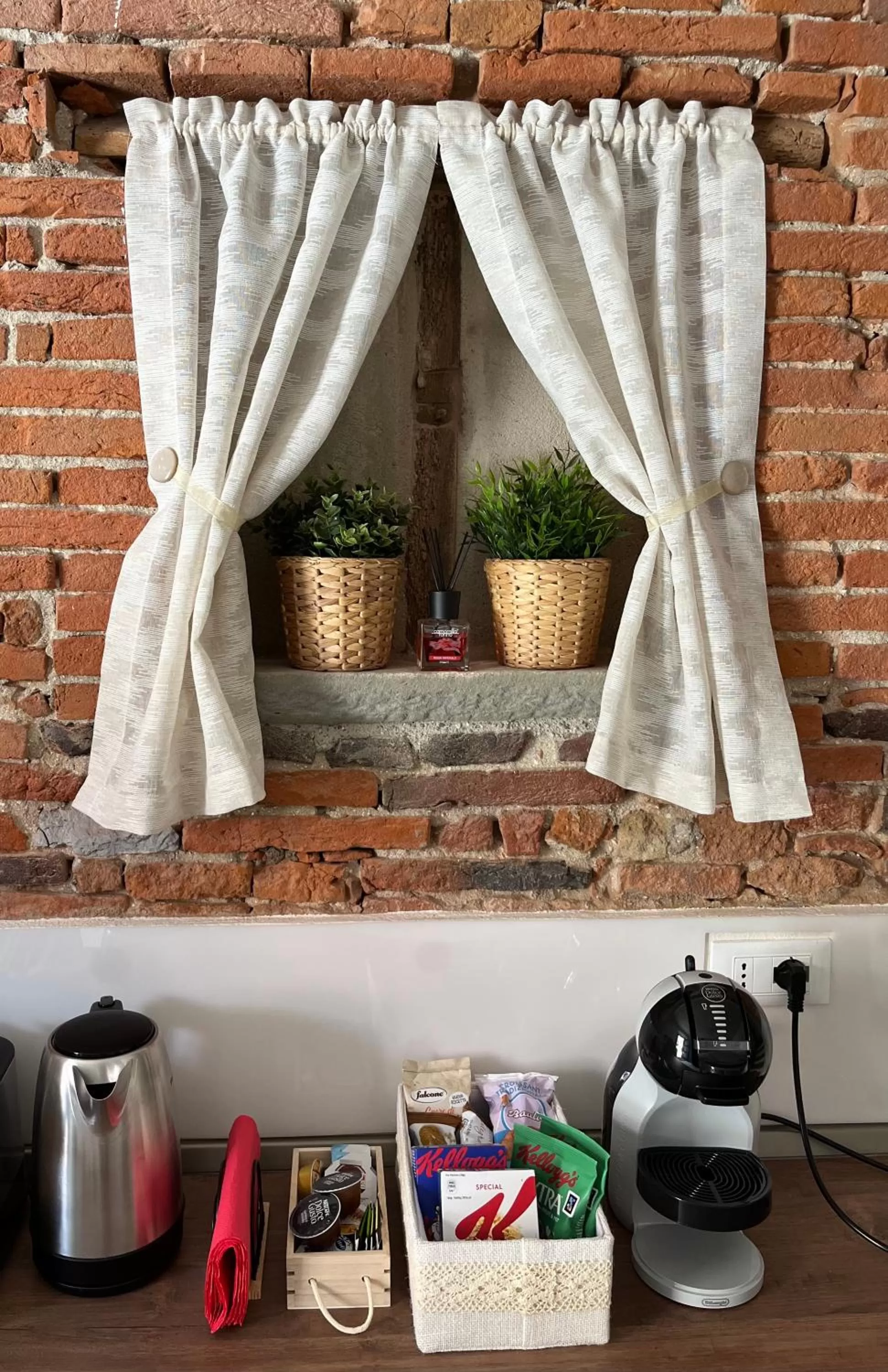 Coffee/tea facilities in The Bricks B&B Free Parking