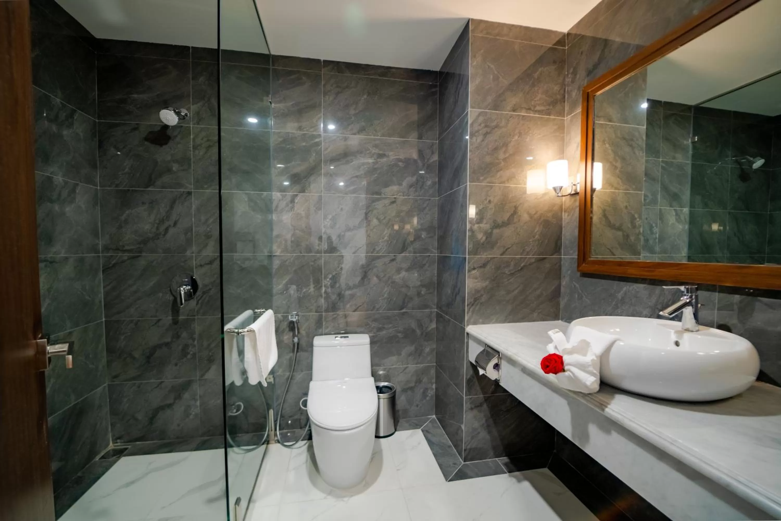 Bathroom in Paddington Hotel Halong Bayview