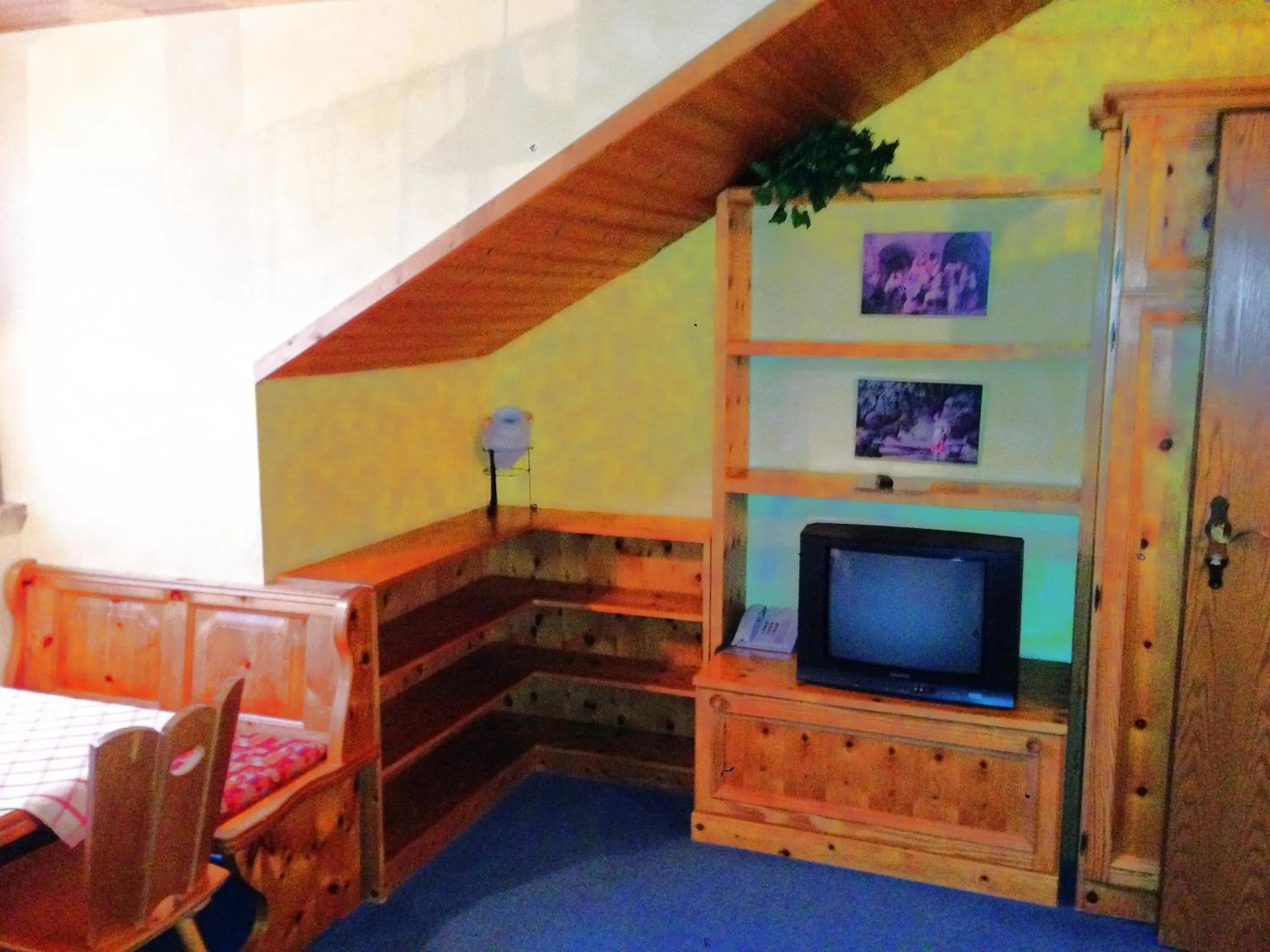 Other, TV/Entertainment Center in Beim Haxenwirt