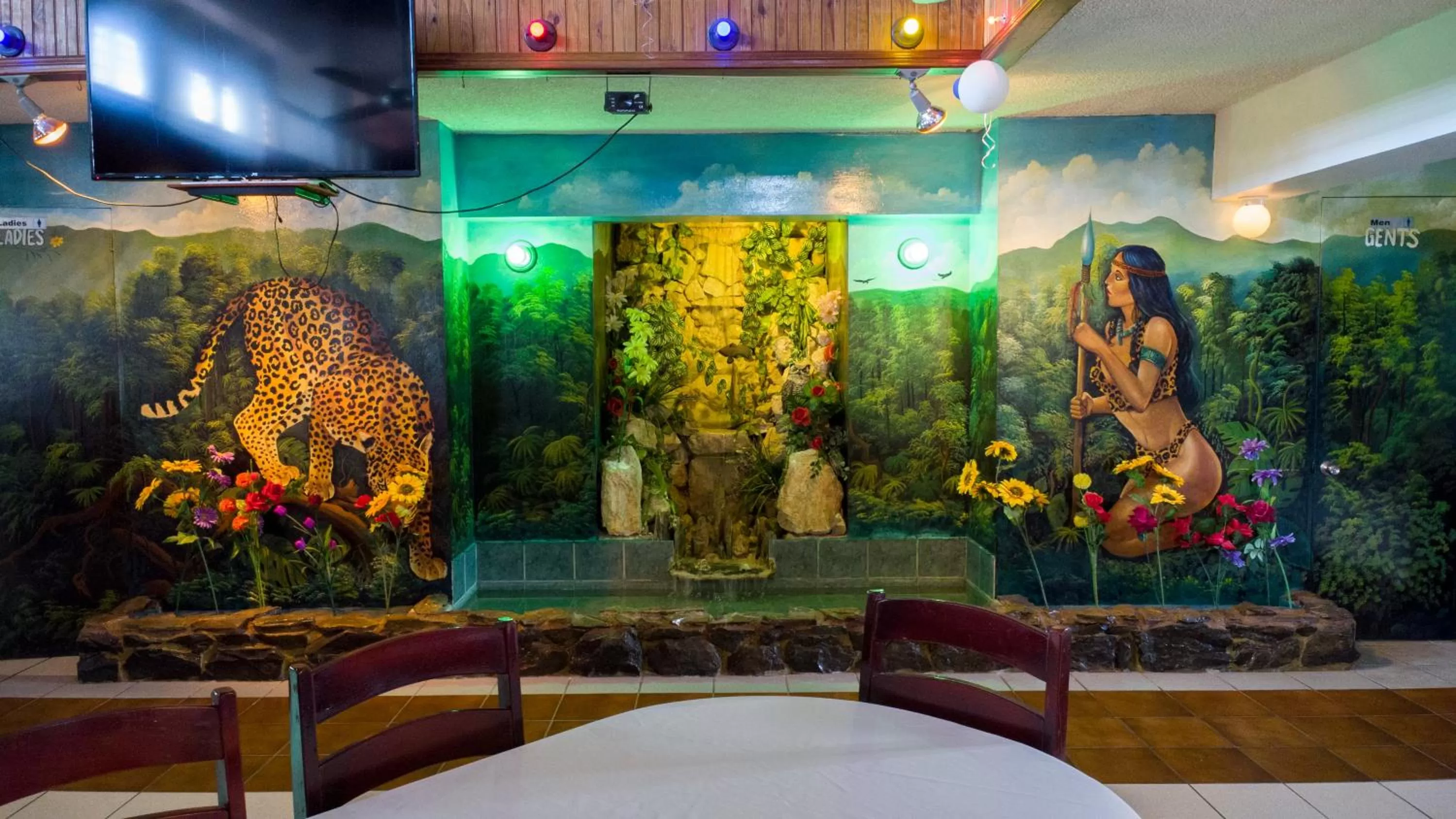 Restaurant/places to eat in Rumors Resort Hotel