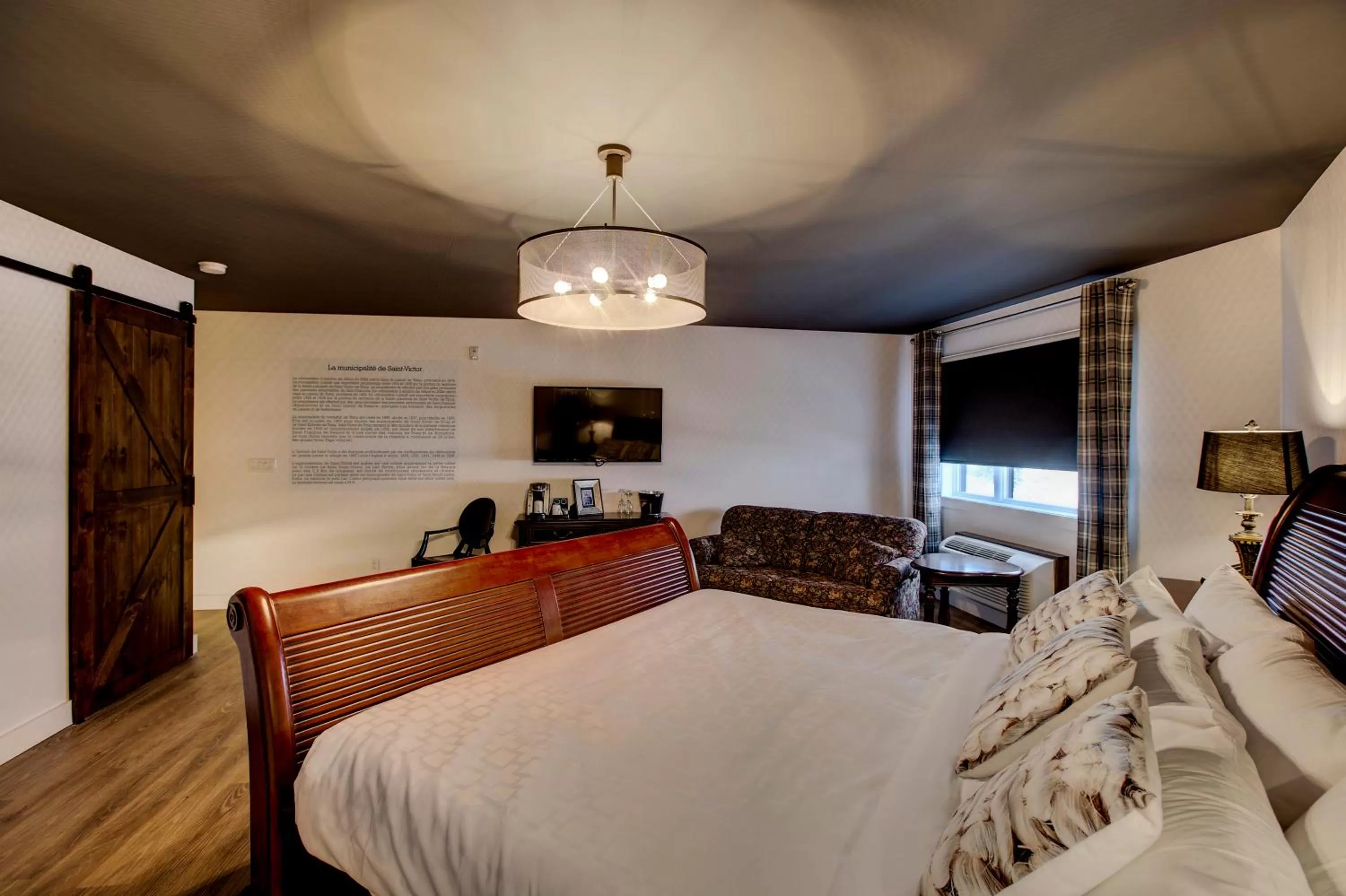 Bed in Hotel Historique et Manoir Route 66