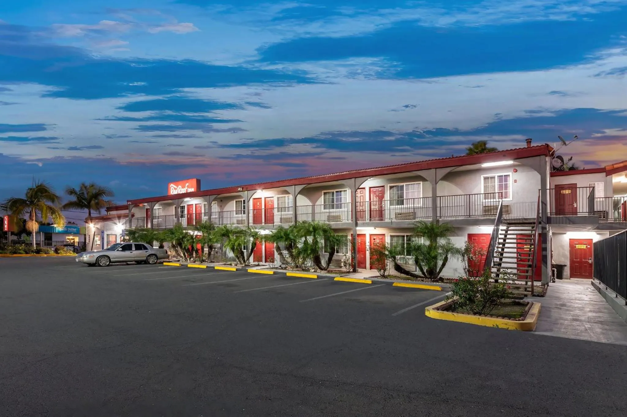 Property building in Red Roof Inn Los Angeles - Bellflower