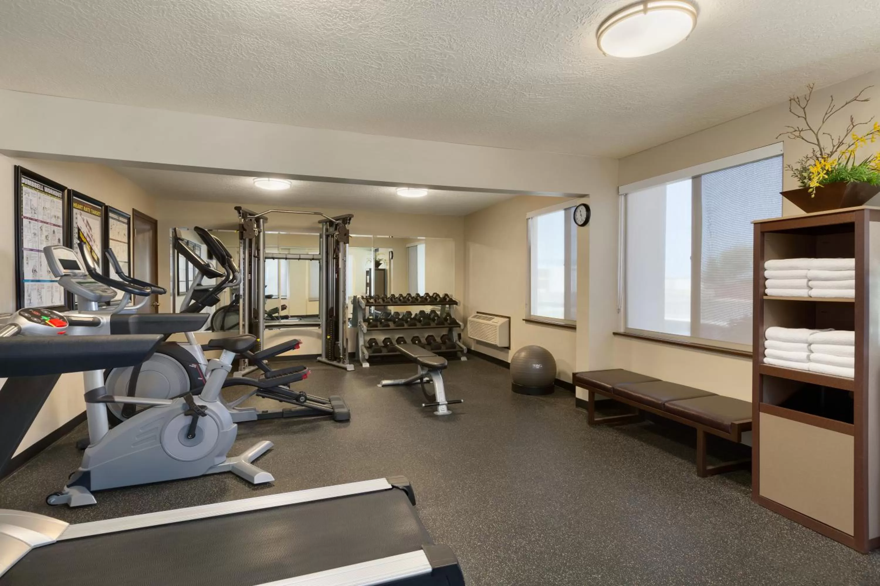 Fitness centre/facilities in Park Inn by Radisson, Salt Lake City-Midvale