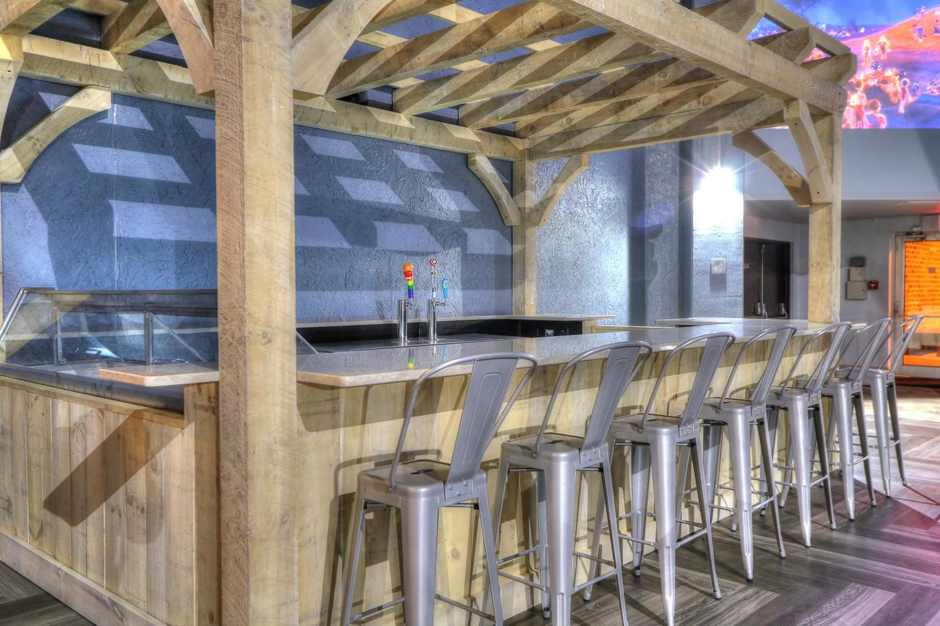 Lounge or bar in The Ramsey Hotel and Convention Center