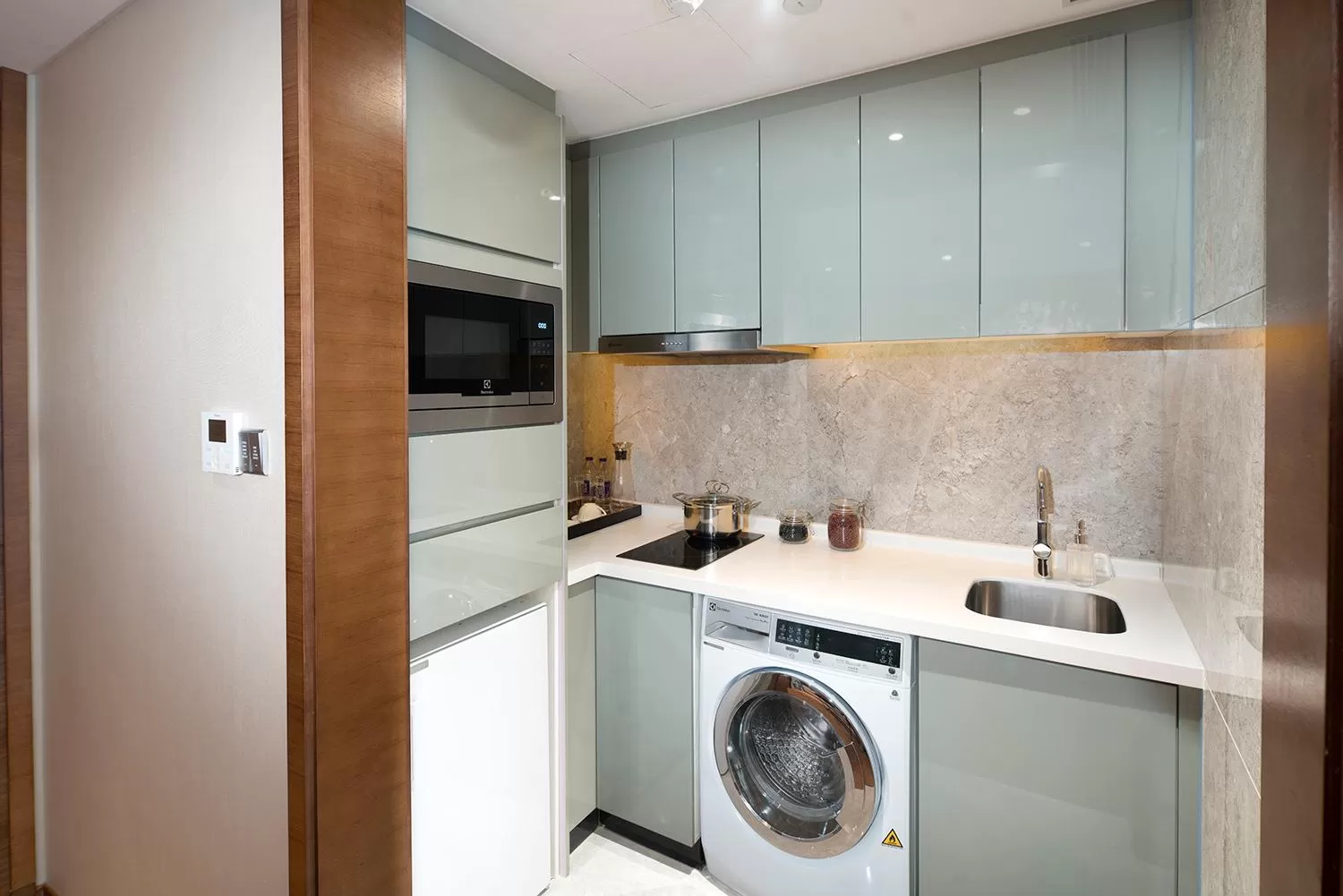 Kitchen or kitchenette, Kitchen/Kitchenette in Fraser Suites Shenzhen