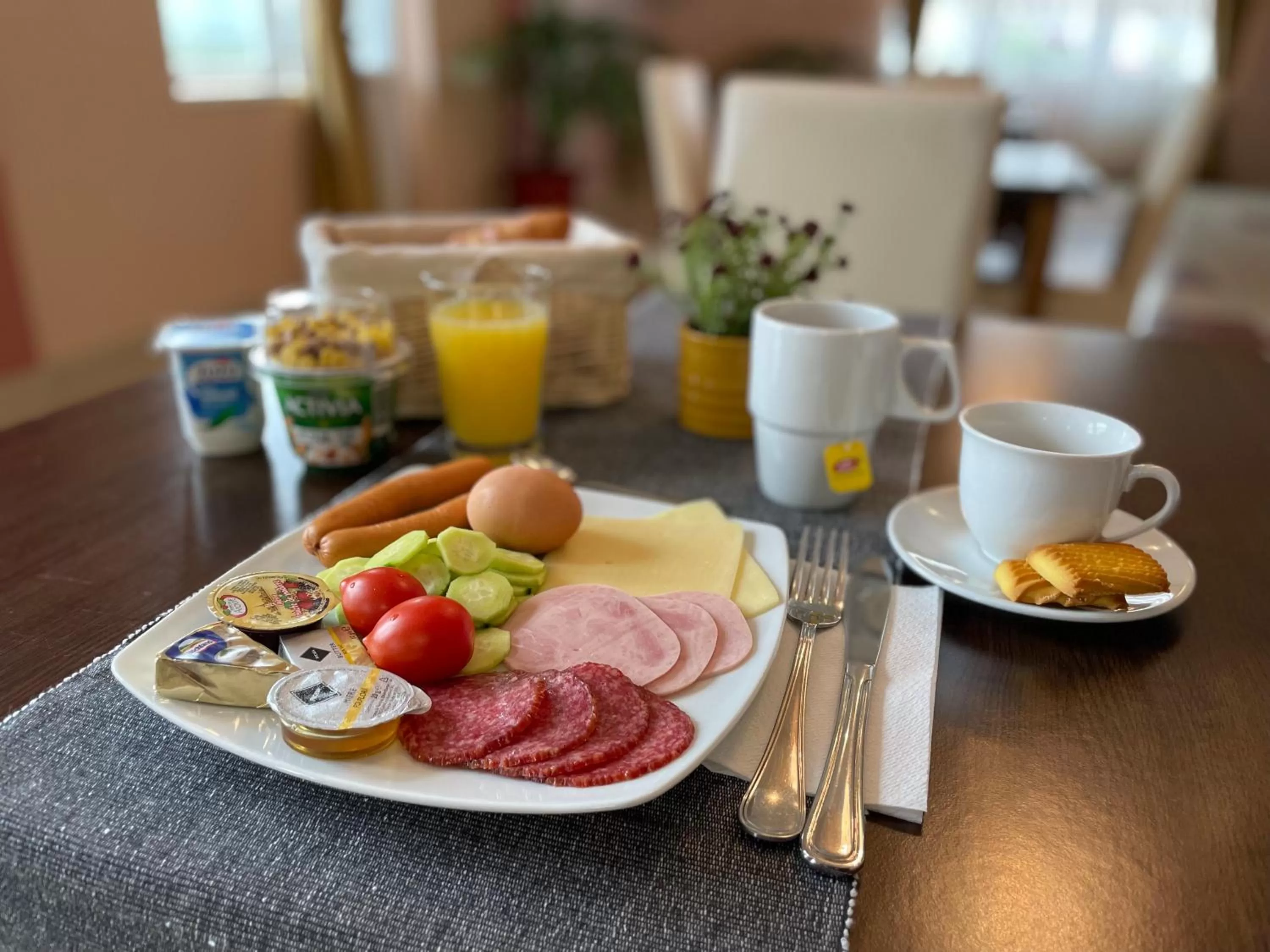 Food, Breakfast in Hotel FAN Sebes