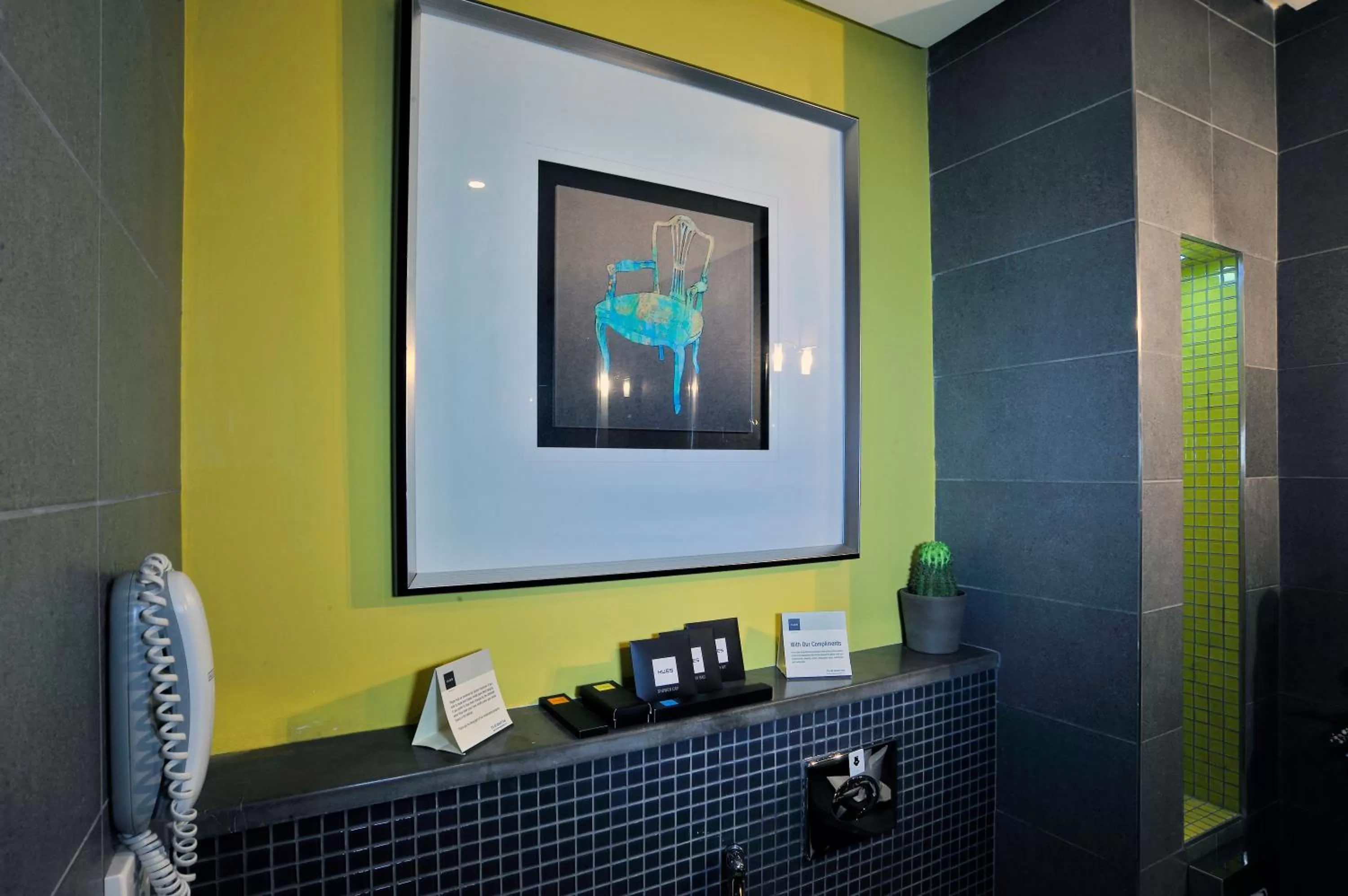 Bathroom in Hues Boutique Hotel