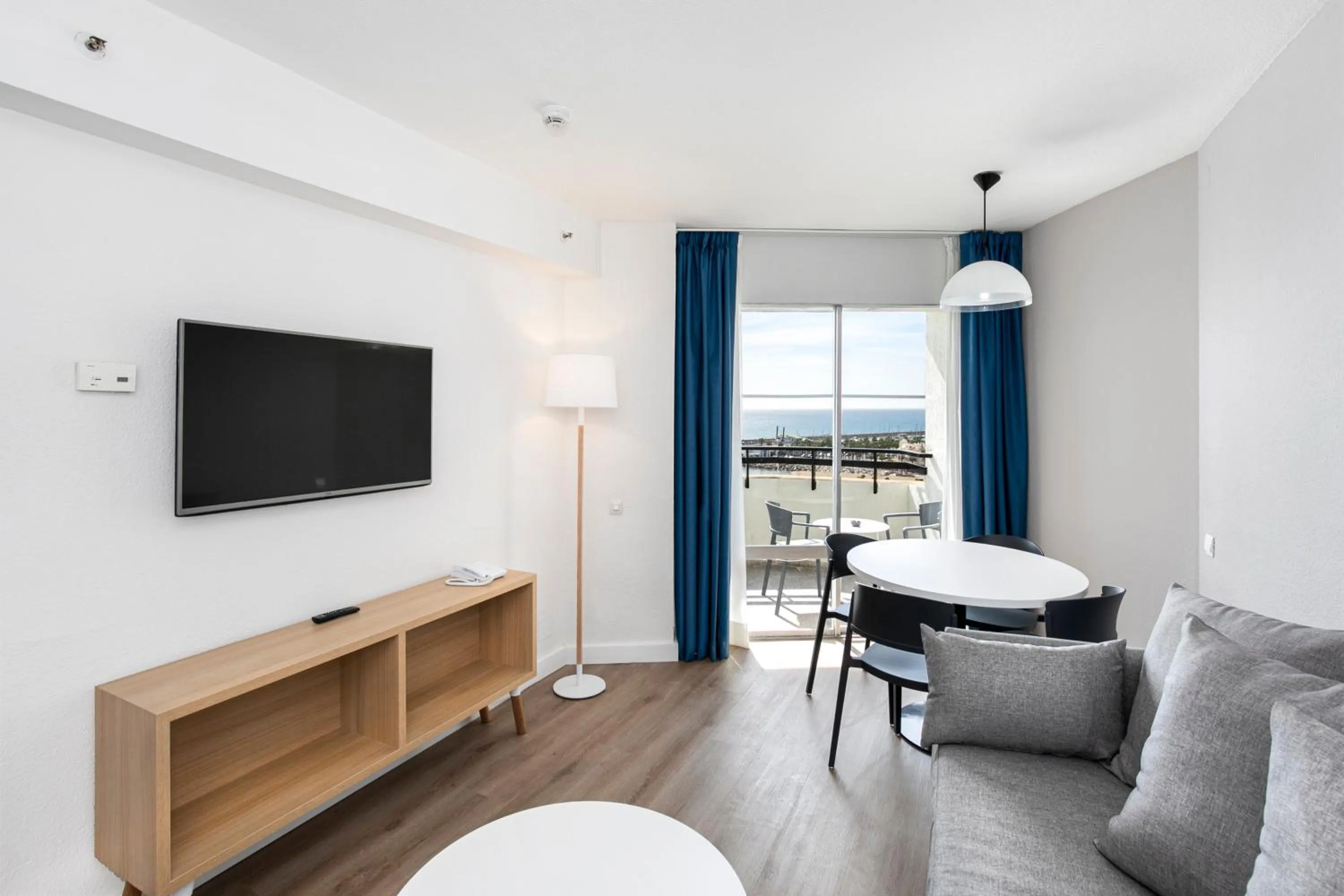 TV and multimedia in Sol Puerto Marina