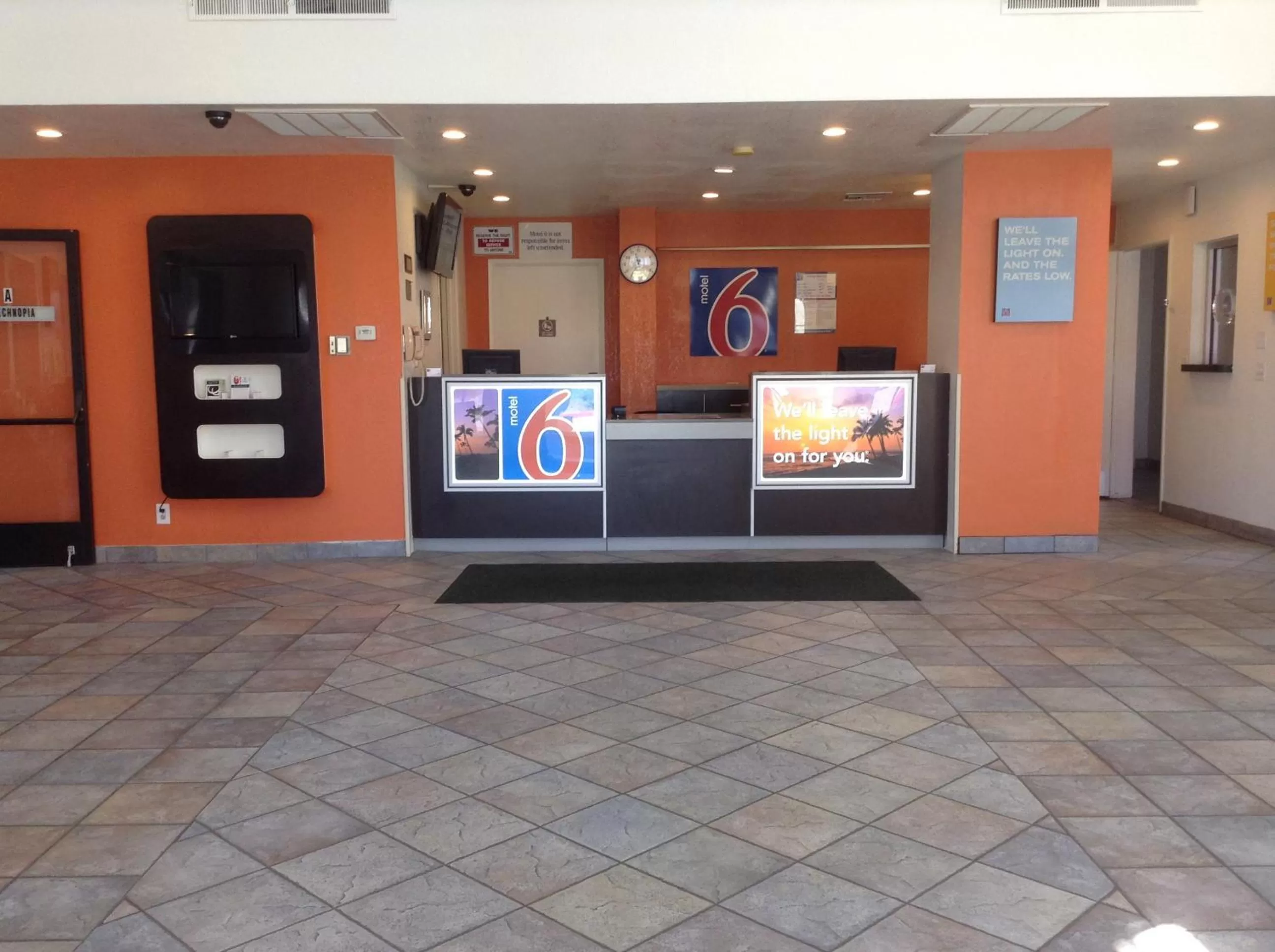 Lobby or reception in Motel 6 Hemet