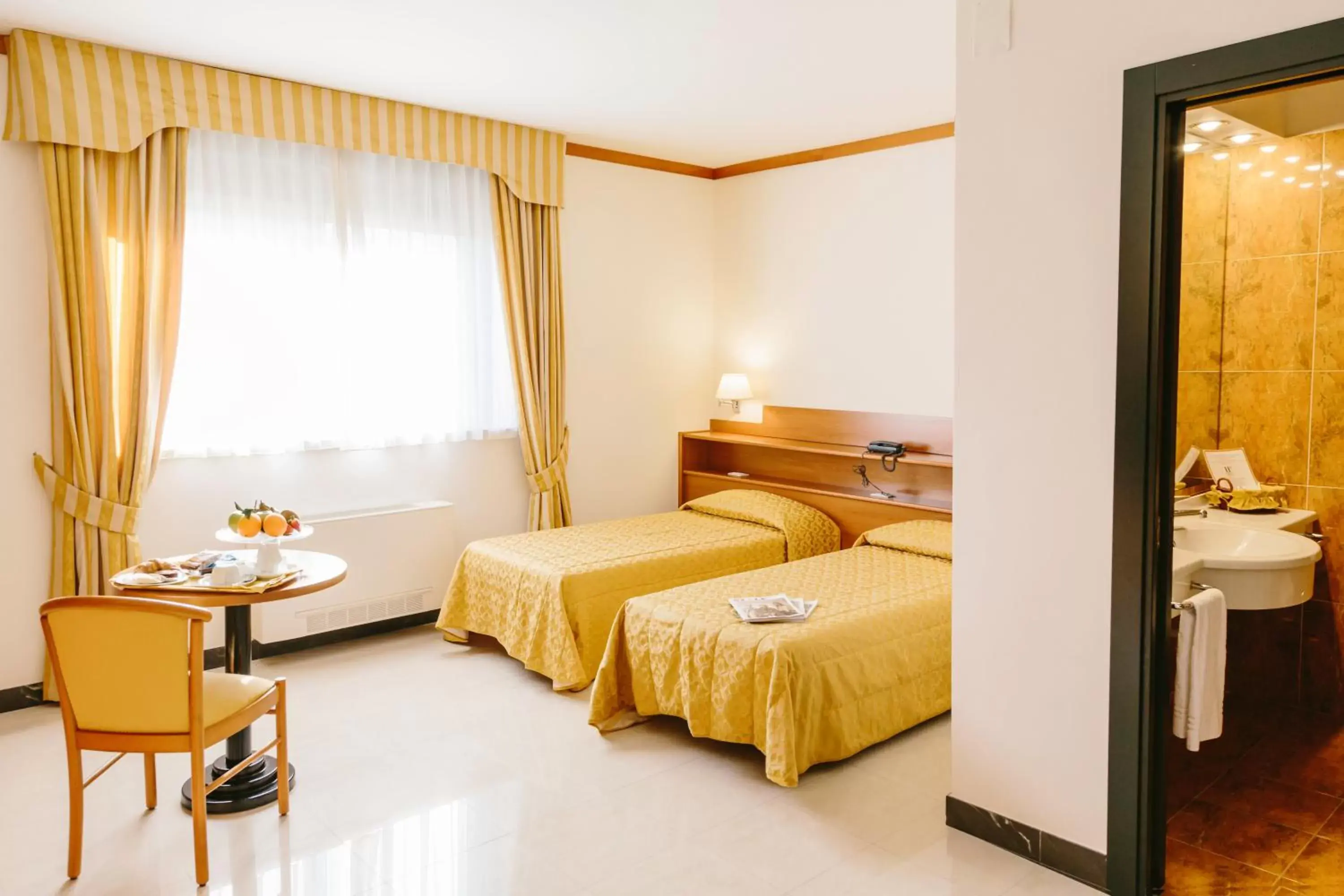 Twin Room in Hotel Residence Federiciano Twin Room in Hotel Residence Federiciano