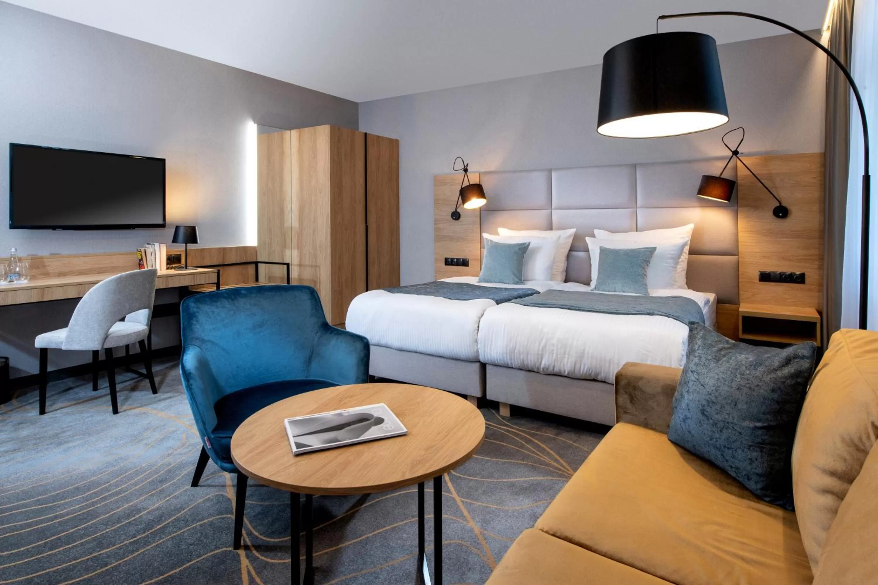 TV and multimedia, Bed in Hotel M29