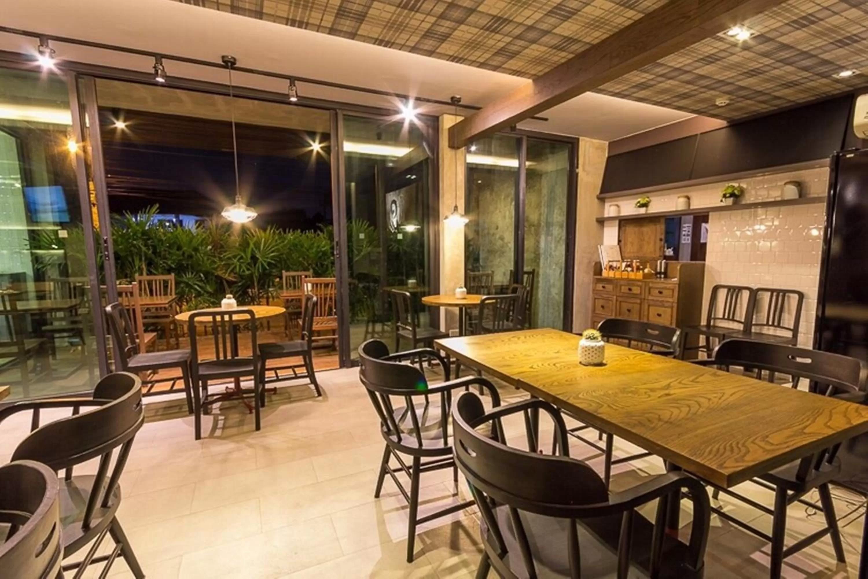 Restaurant/places to eat in Zensala Riverpark Resort-SHA Extra Plus