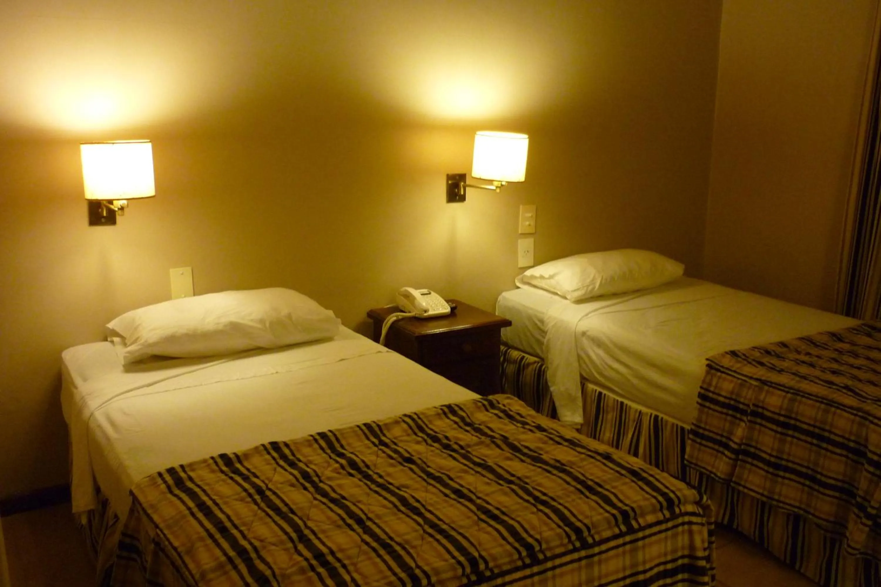 Photo of the whole room, Bed in Marcopolo Suites Iguazu