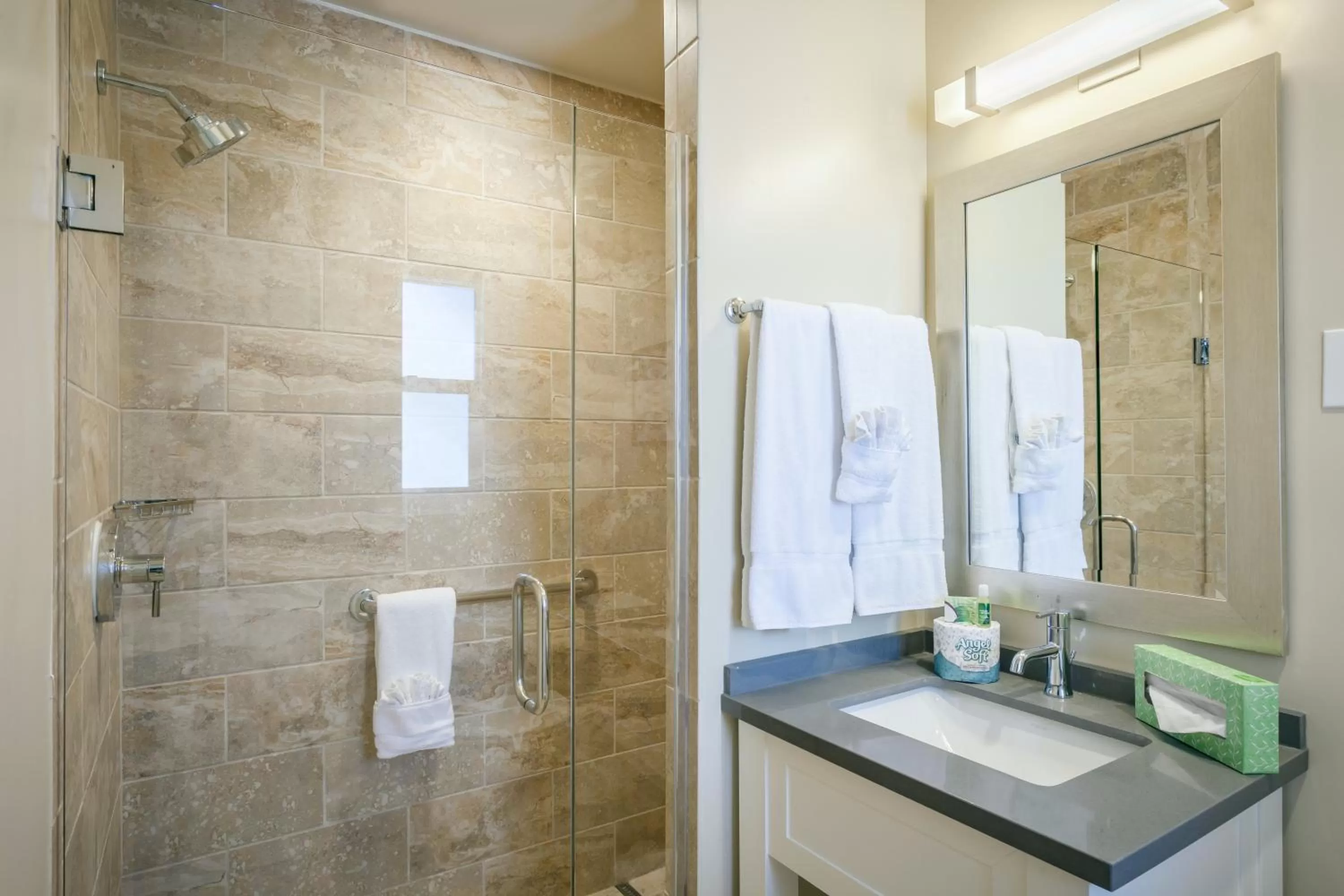 Bathroom in Pacific Shores Inn
